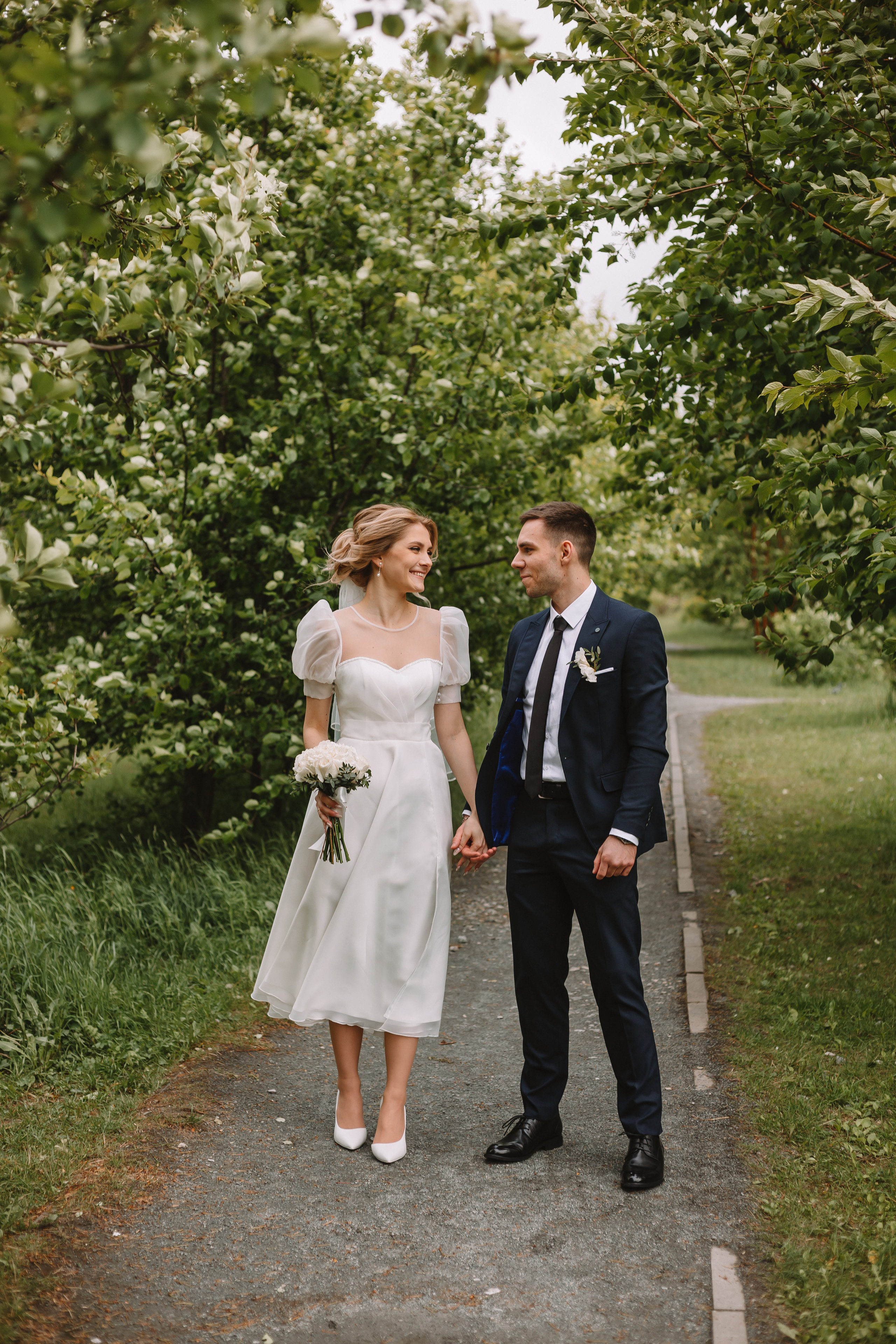 Александр и Александра. Загс и прогулка. Фотограф Мария Новоселова. Сургут