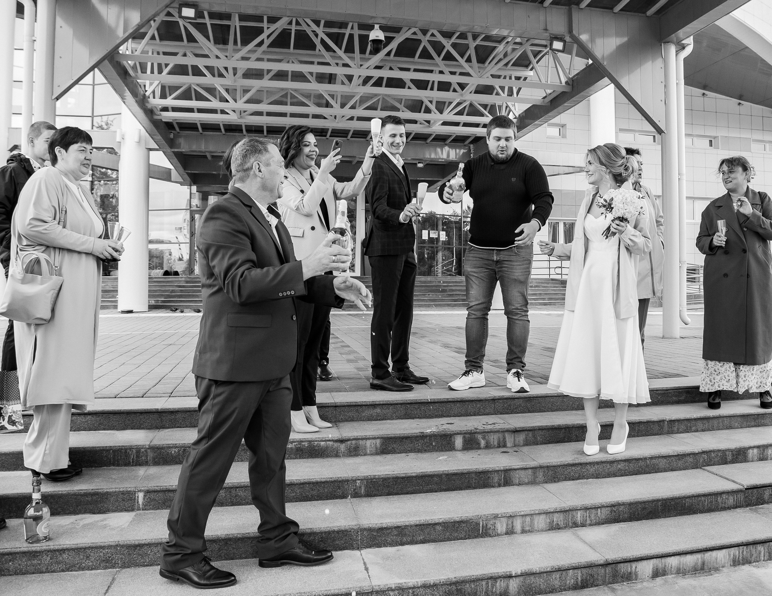 Александр и Александра. Загс и прогулка. Фотограф Мария Новоселова. Сургут