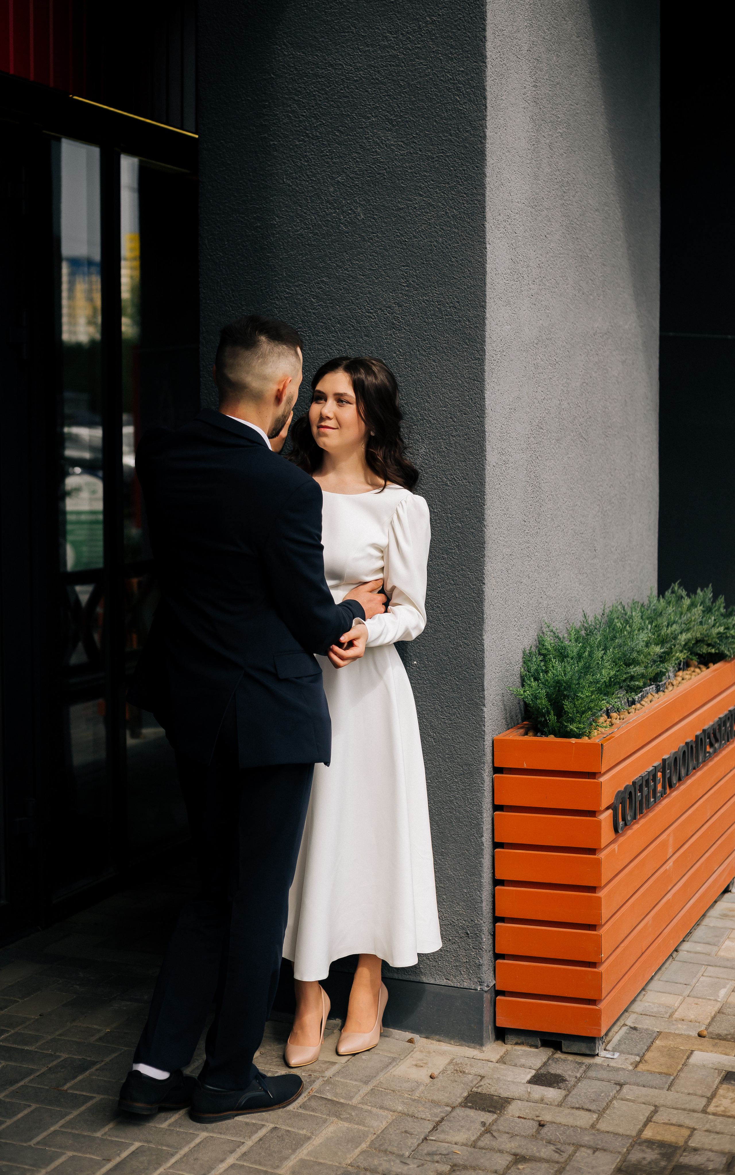 Свадебная прогулка. Новин квартал. Фотограф Мария Новоселова. Сургут