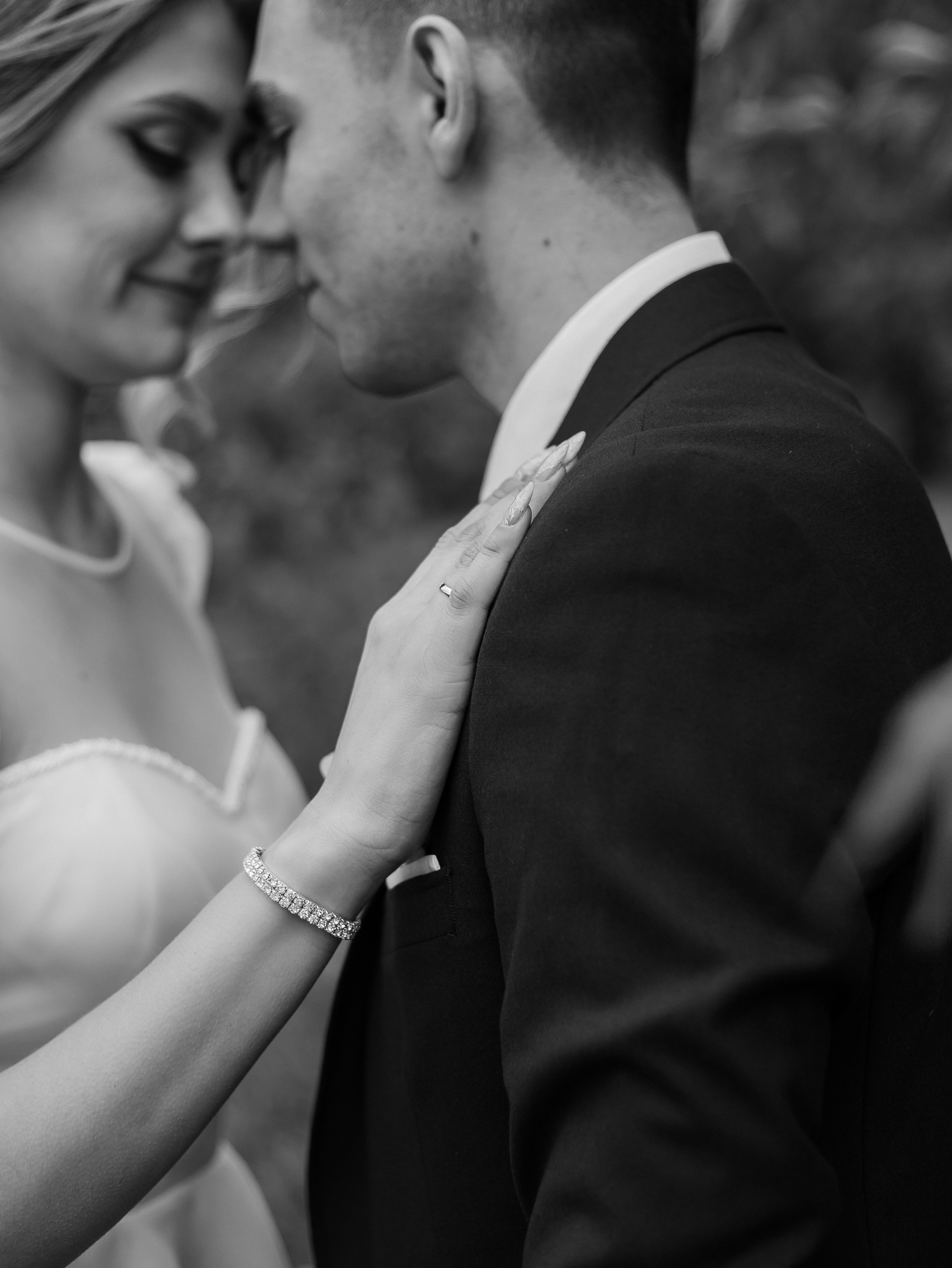 Александр и Александра. Загс и прогулка. Фотограф Мария Новоселова. Сургут