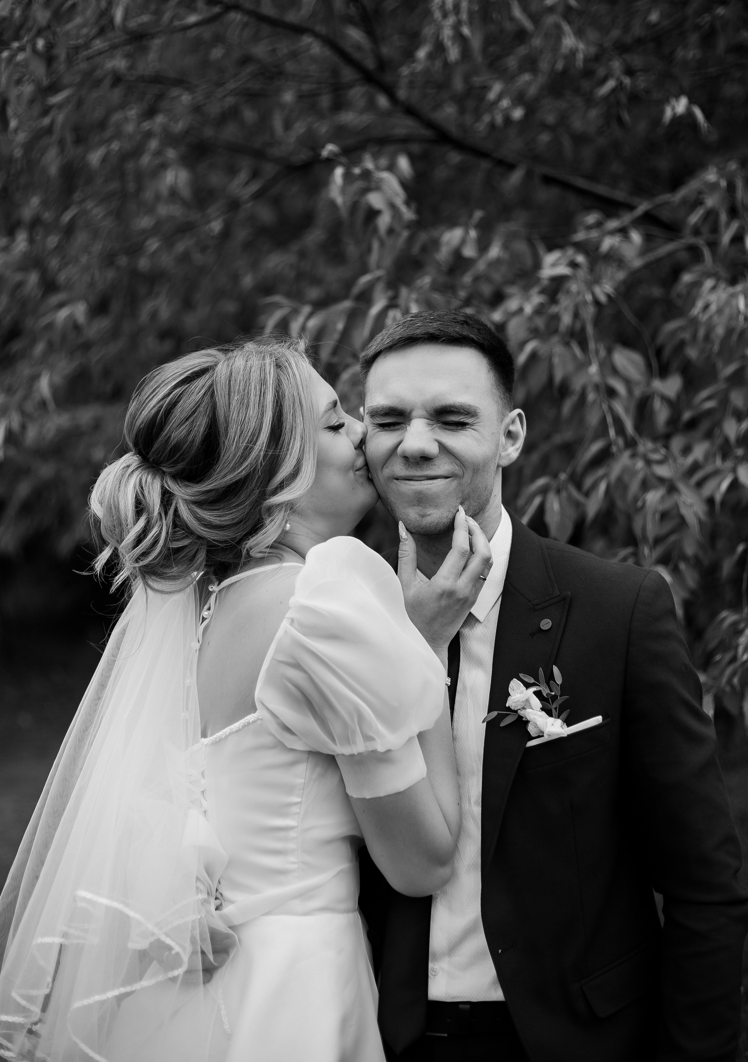 Александр и Александра. Загс и прогулка. Фотограф Мария Новоселова. Сургут