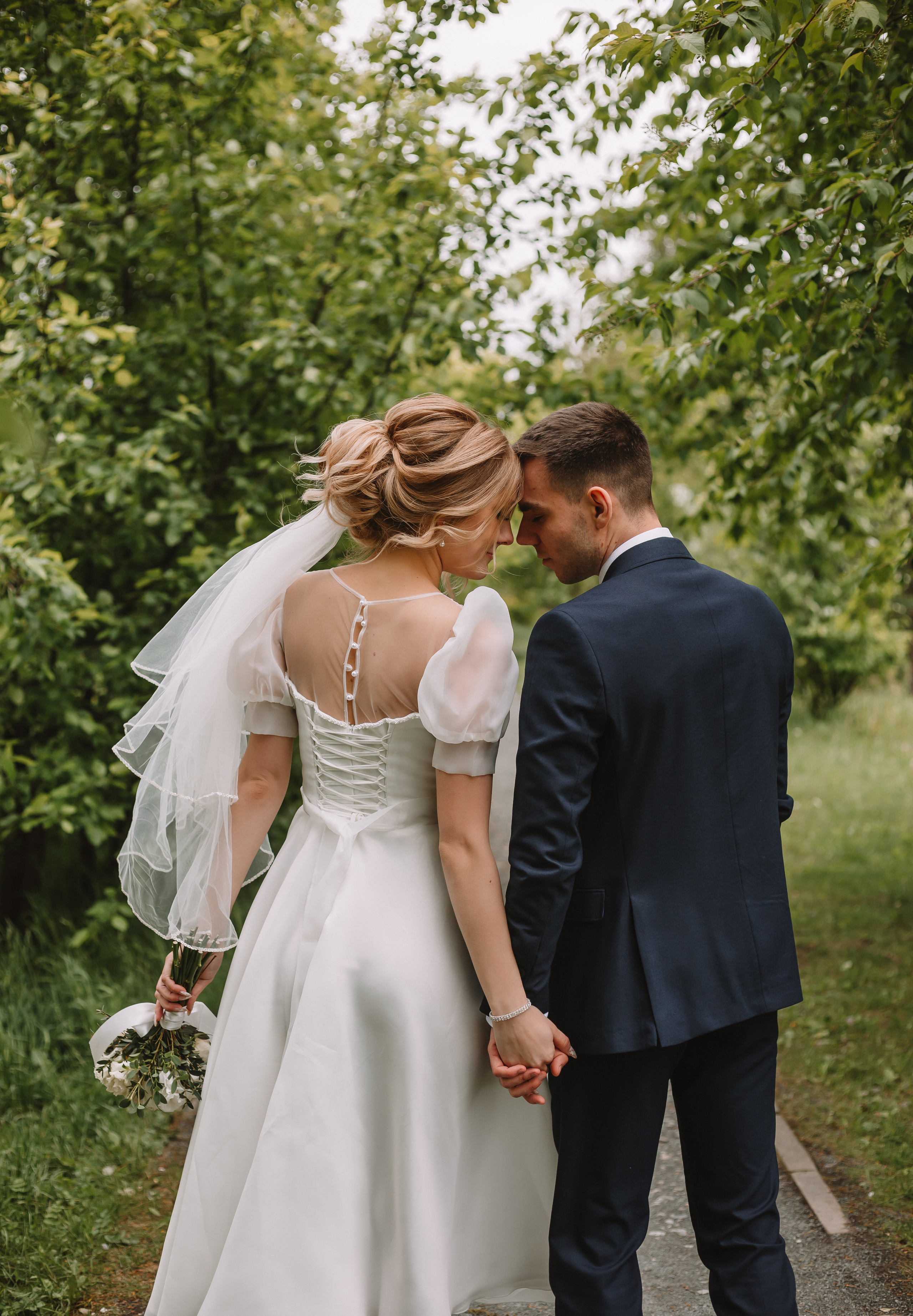 Александр и Александра. Загс и прогулка. Фотограф Мария Новоселова. Сургут