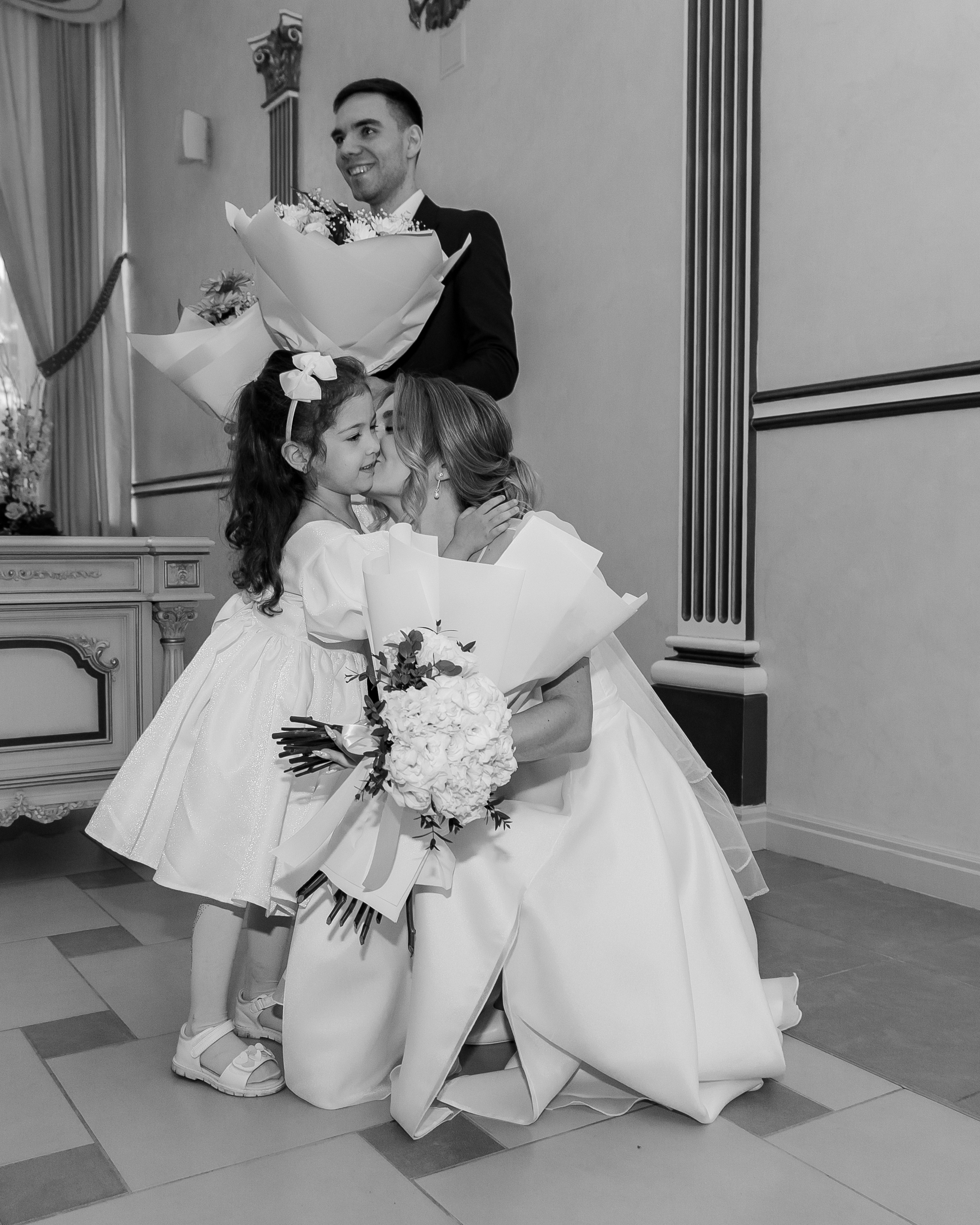 Александр и Александра. Загс и прогулка. Фотограф Мария Новоселова. Сургут