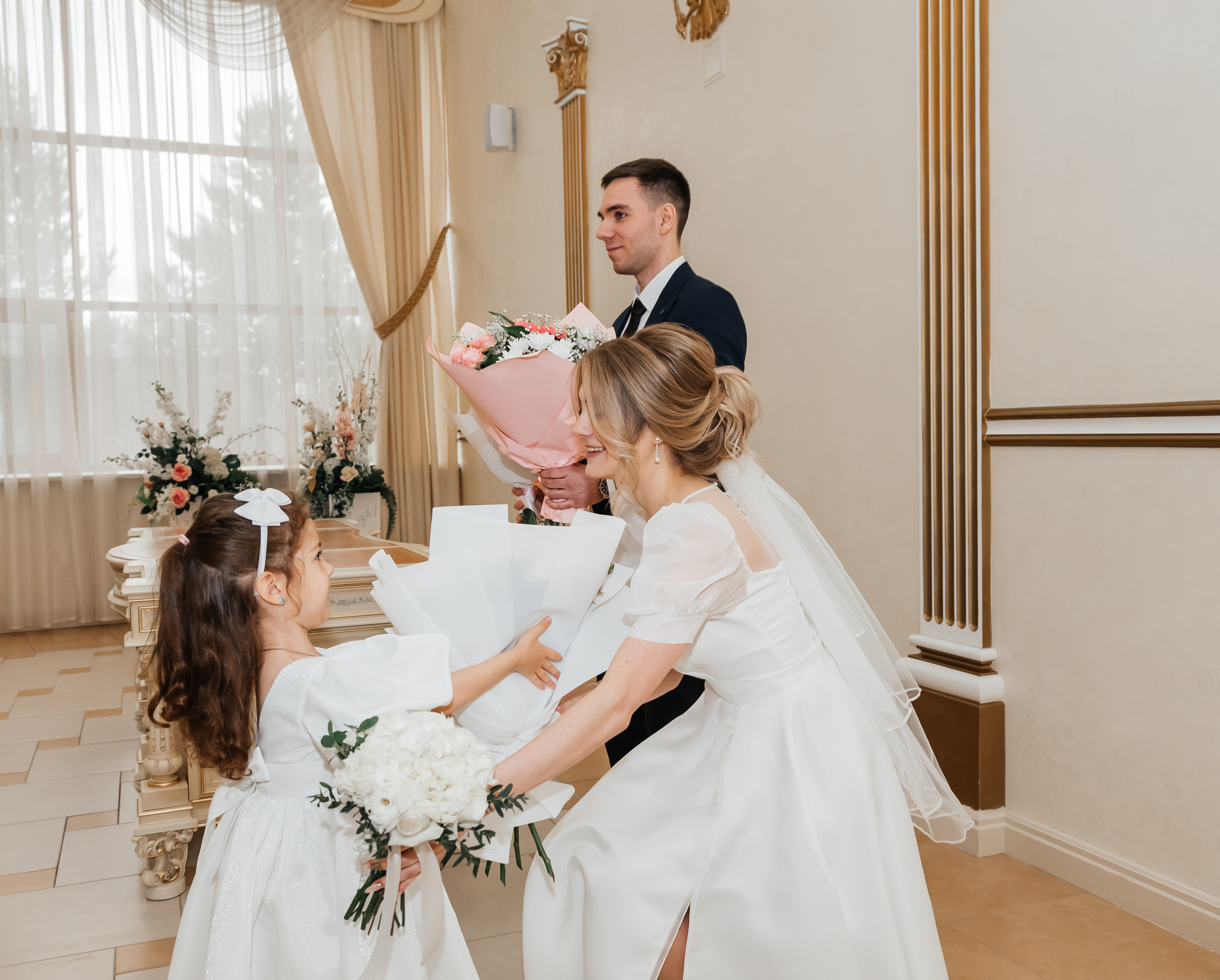 Александр и Александра. Загс и прогулка. Фотограф Мария Новоселова. Сургут