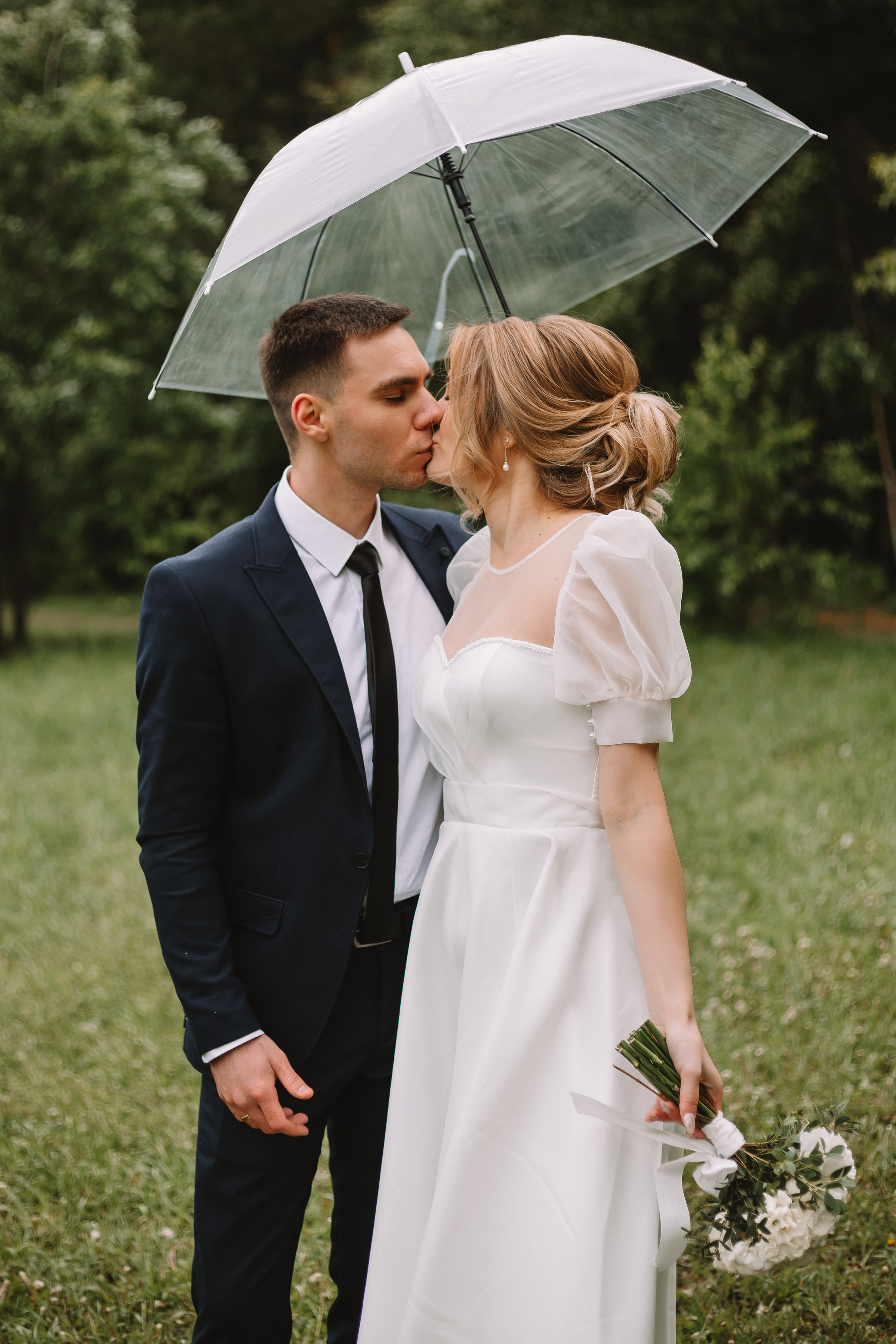 Александр и Александра. Загс и прогулка. Фотограф Мария Новоселова. Сургут