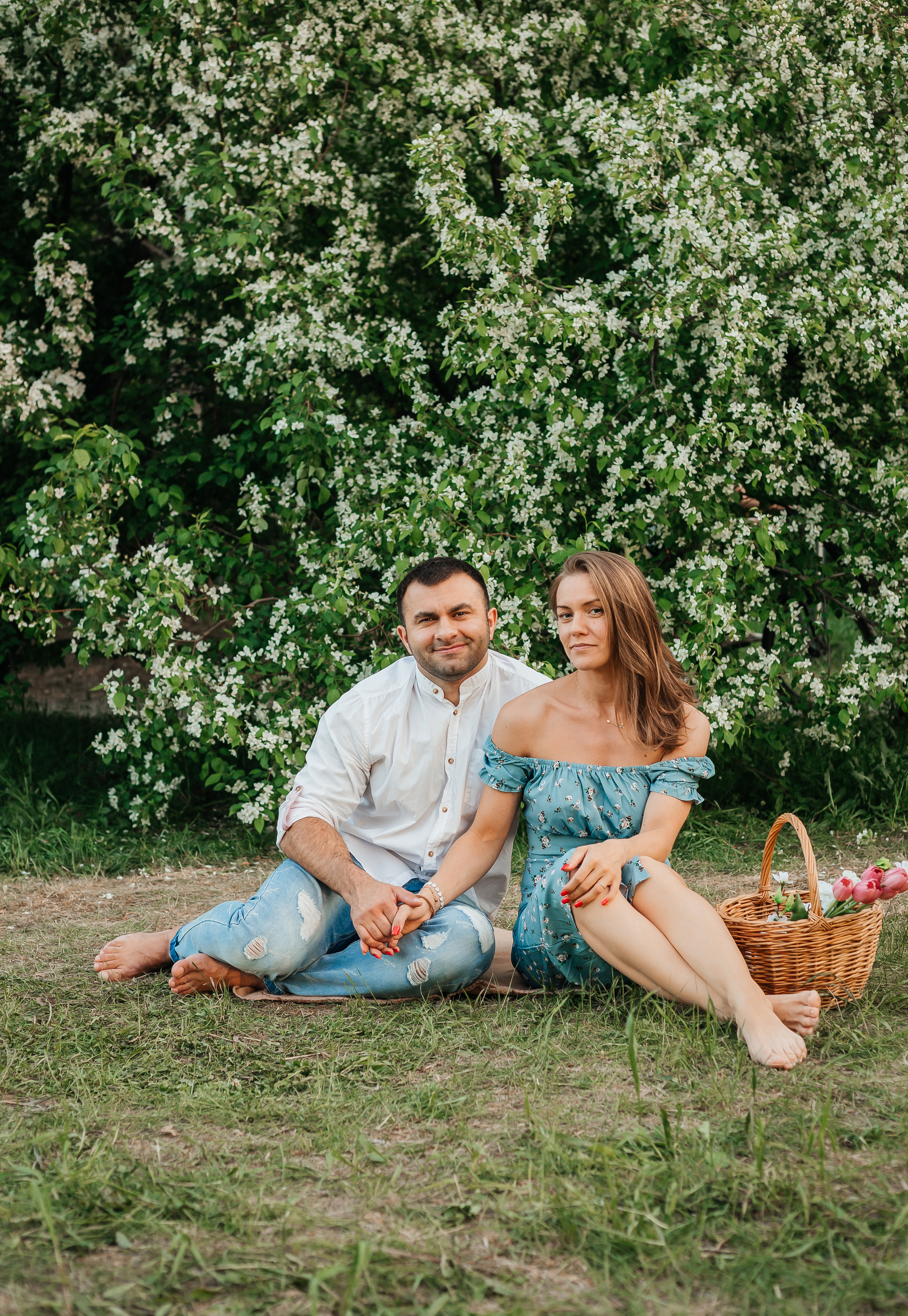 Семейная фотосессия в цветении. Фотограф Мария Новоселова. Сургут
