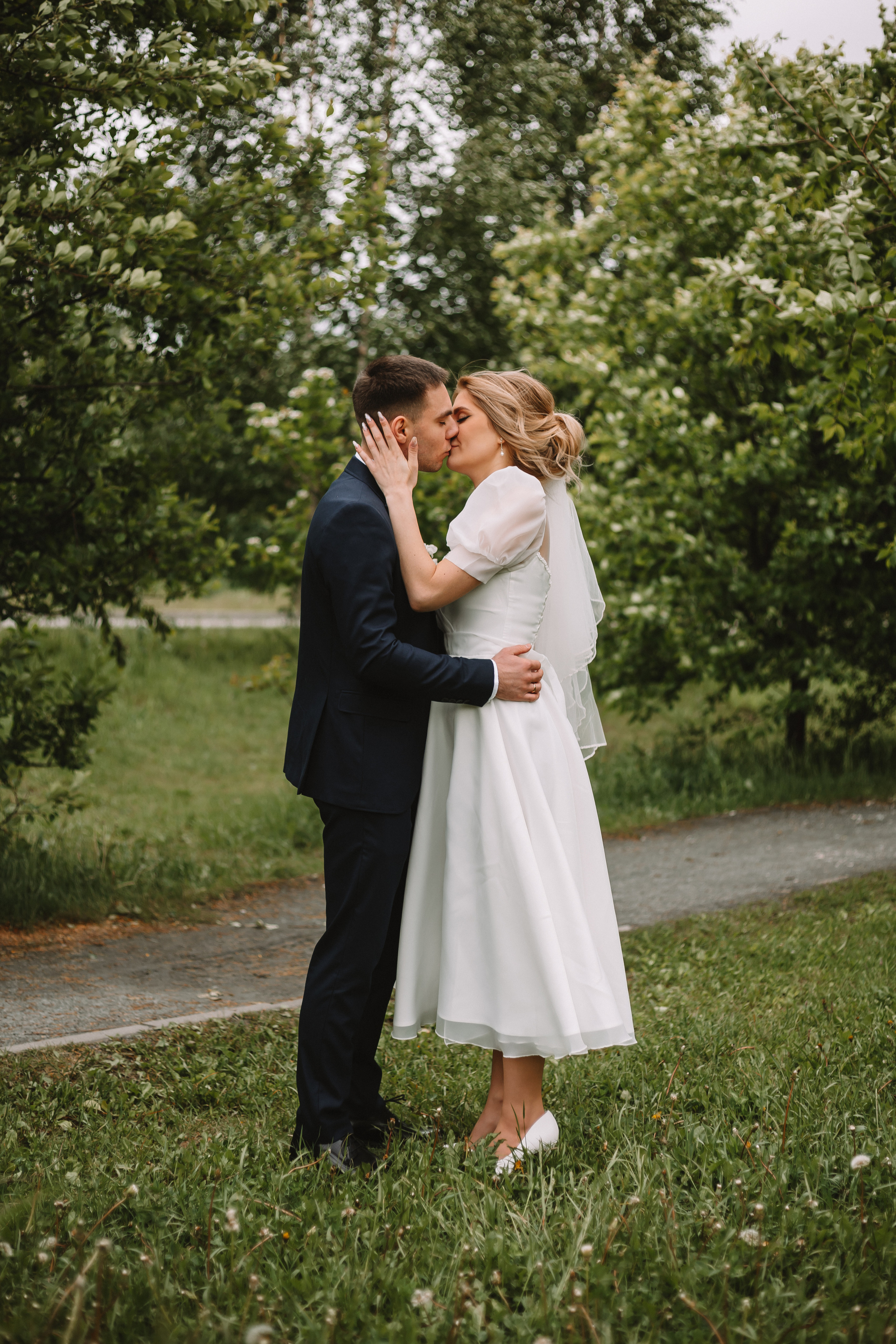 Александр и Александра. Загс и прогулка. Фотограф Мария Новоселова. Сургут