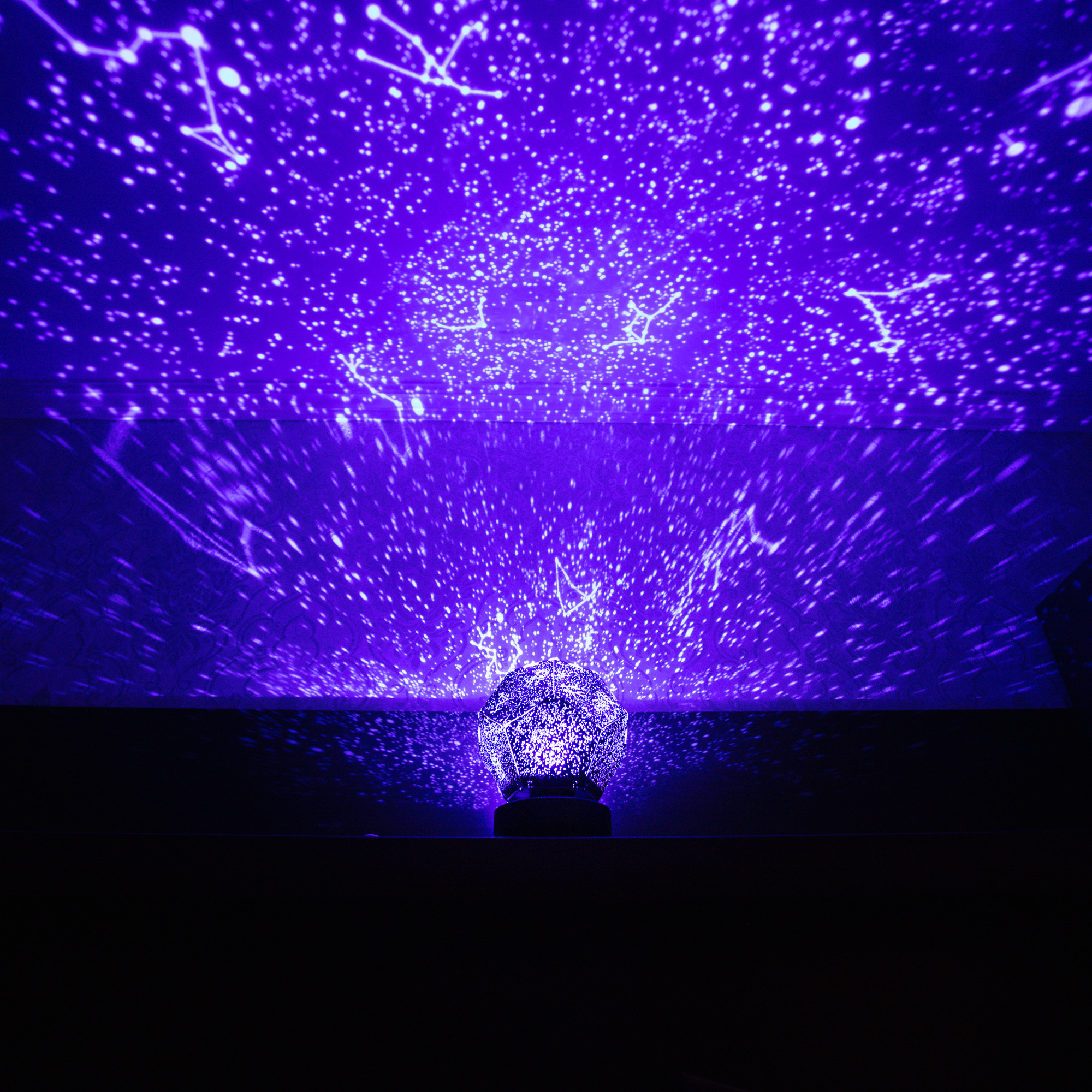 Levenhuk — фотосъемка домашнего планетария. Рекламный и предметный фотограф Марченков Антон