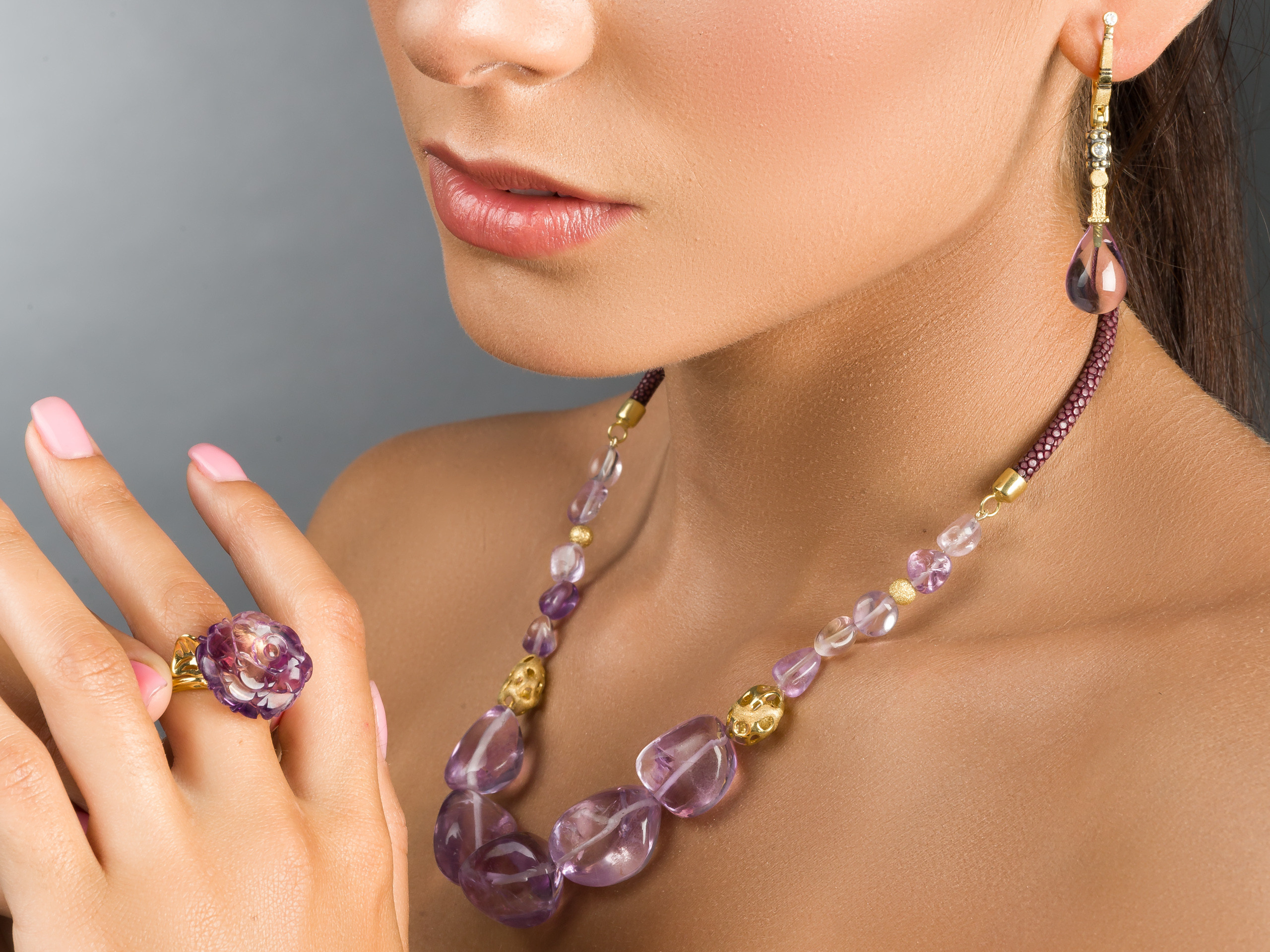 IRStudio: фотосъемка ювелирных украшений на моделях. Рекламный и предметный фотограф Марченков Антон