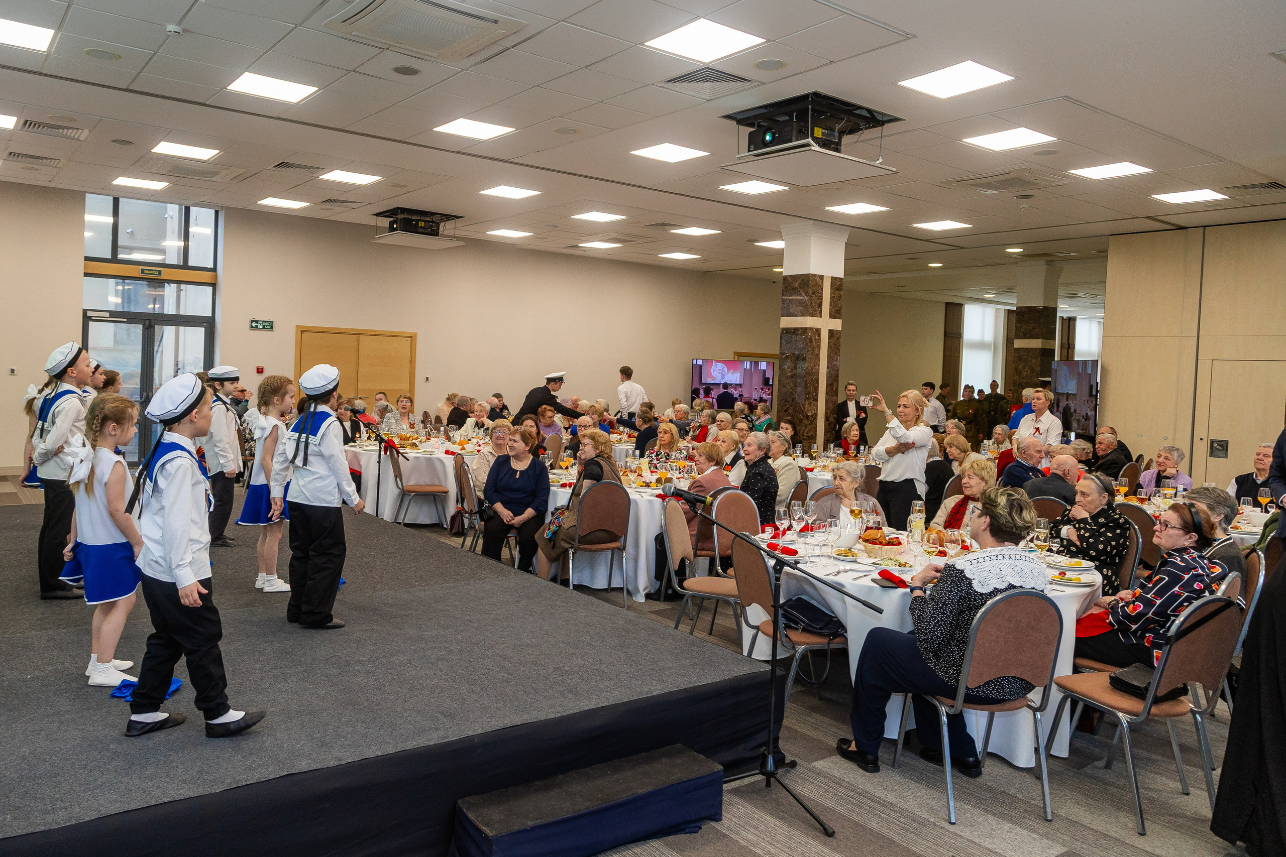 Конгрессный центр ПетроКонгресс 80 лет Великой Победе. Фотограф в Санкт-Петербурге Чумаков Семен