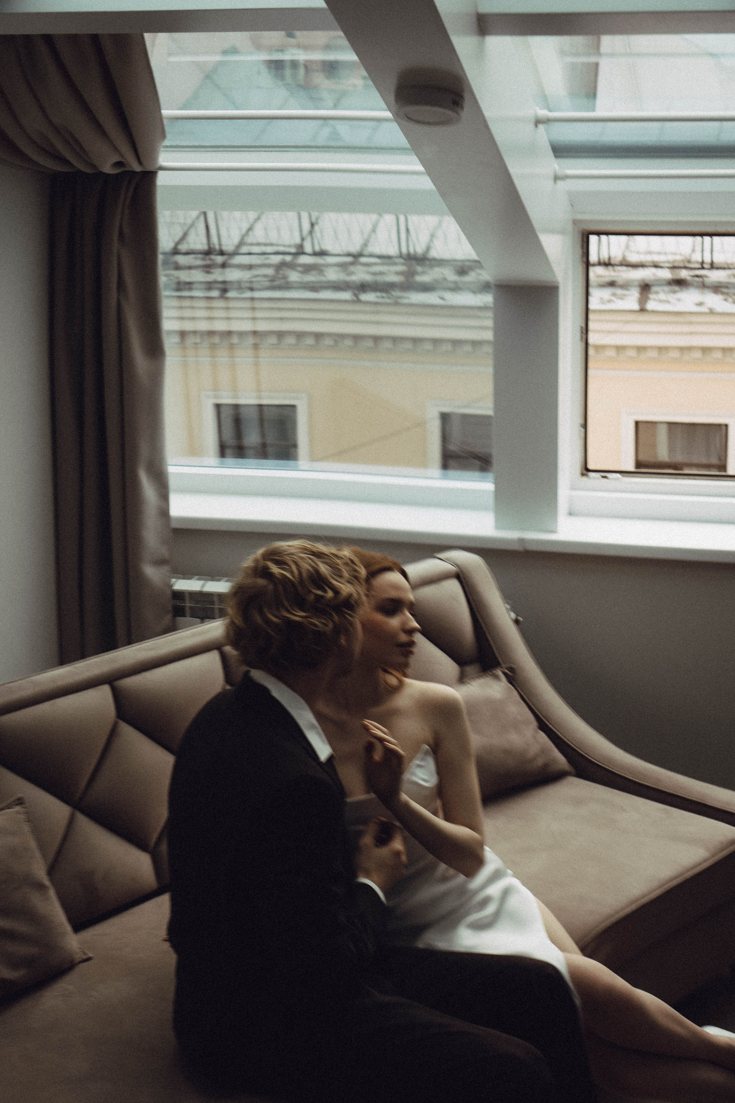 СВАДЕБНАЯ СЬЕМКА В ОТЕЛЕ. СБОРЫ ЖЕНИХА И НЕВЕСТЫ И ТАКЖЕ ТОР И ПОДГОТОВКА К ПРОГУЛКЕ. Профессиональный фотограф, Санкт-Петербург — Виктория Богомолова