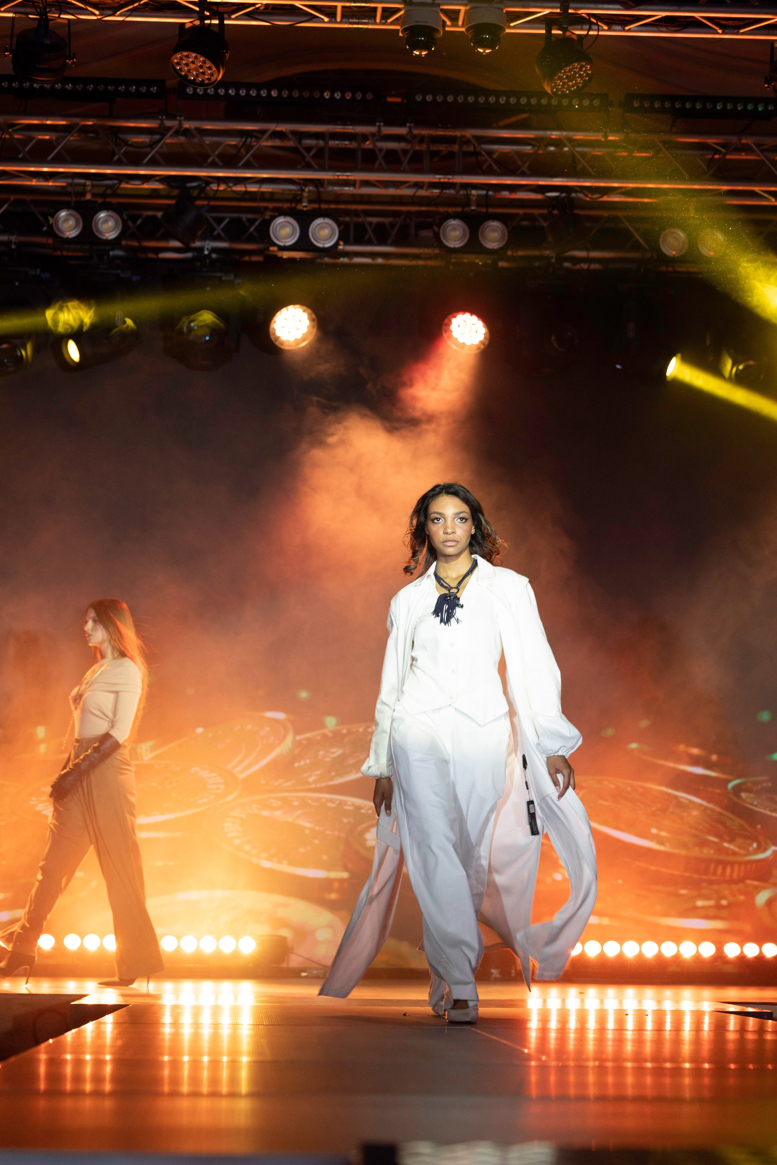 Модный показ «ИСКУШЕНИЕ» Казино Шамбала. Фотограф Olya Posnimay