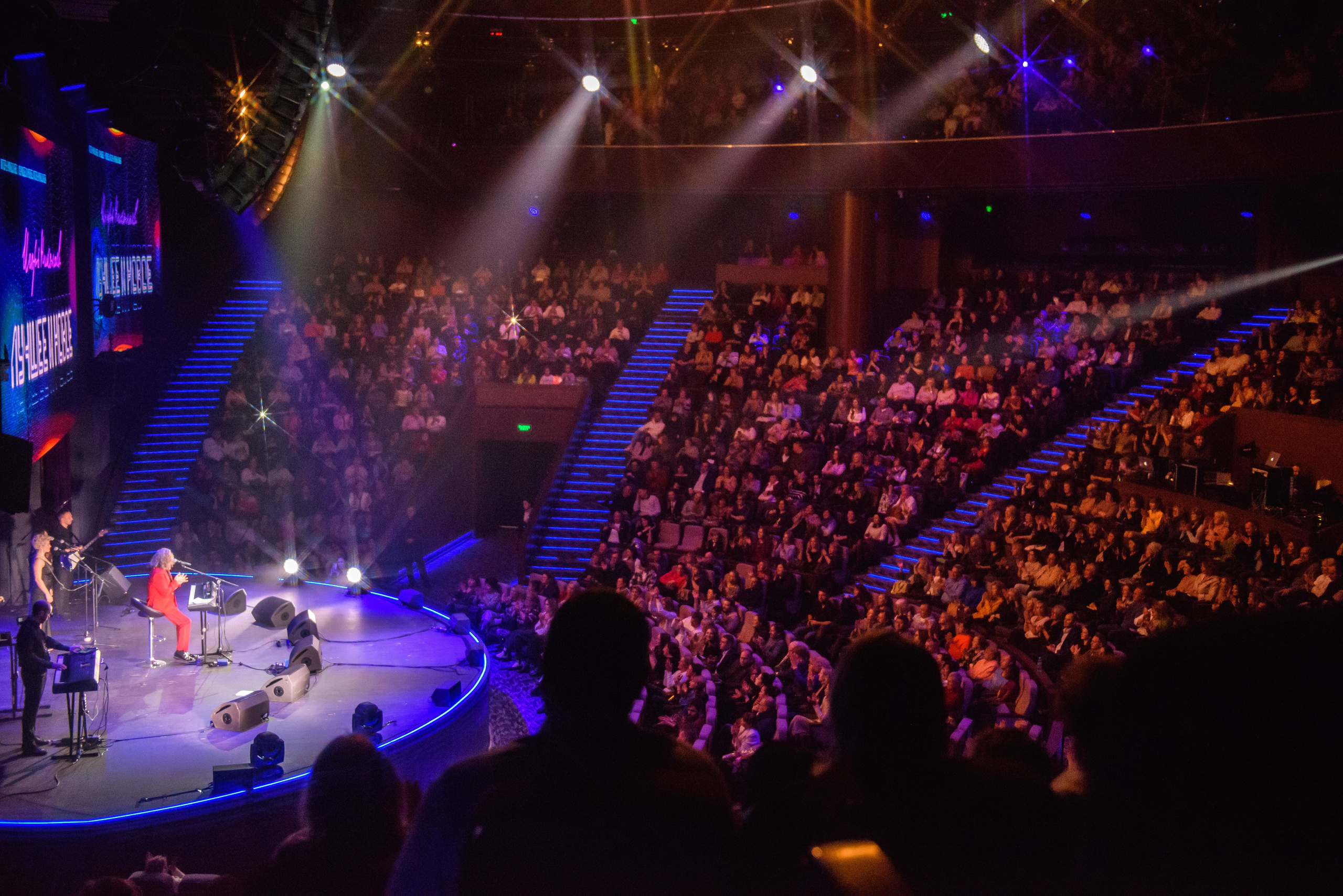 Игорь Николаев — «Имена на все времена», Вегас Сити Холл. Бренд-фотограф для экспертов и блогеров в Москве Влада Горбовская