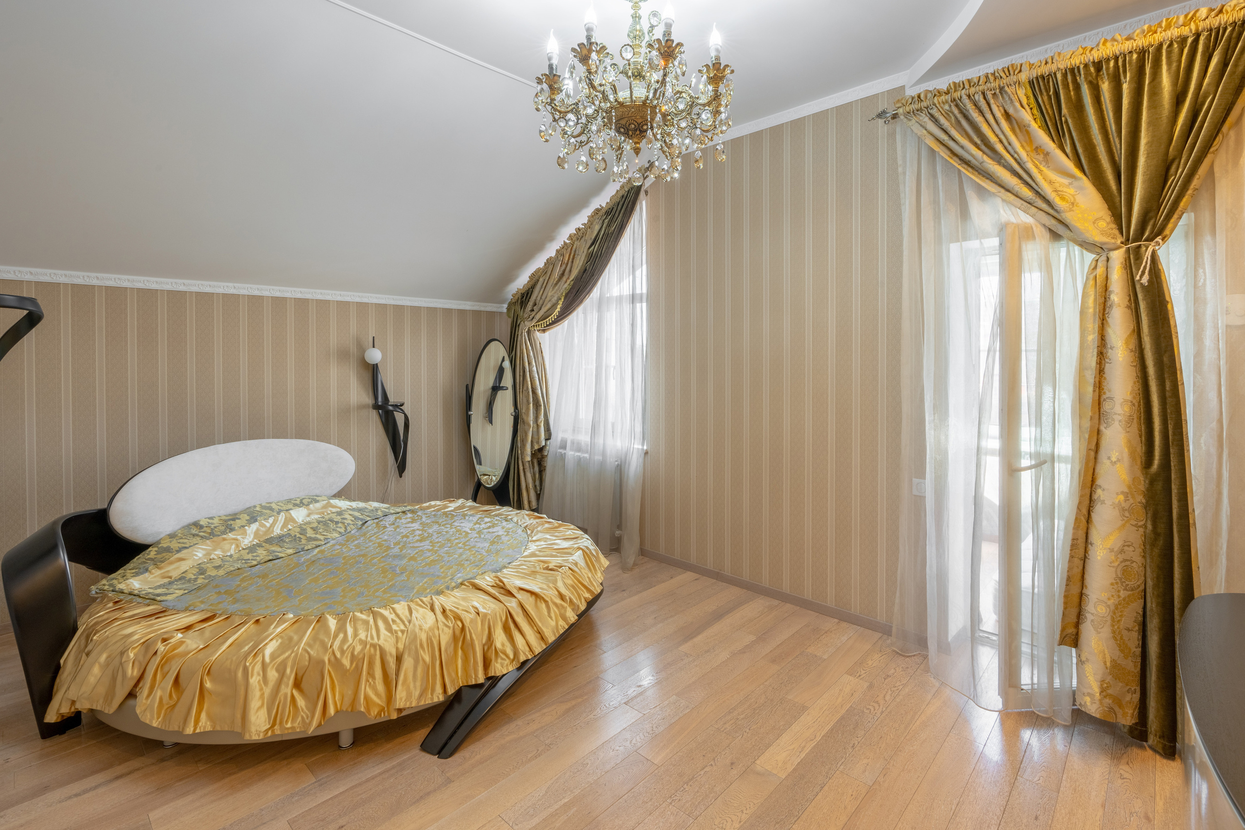 Интерьерная съемка коттеджа на продажу