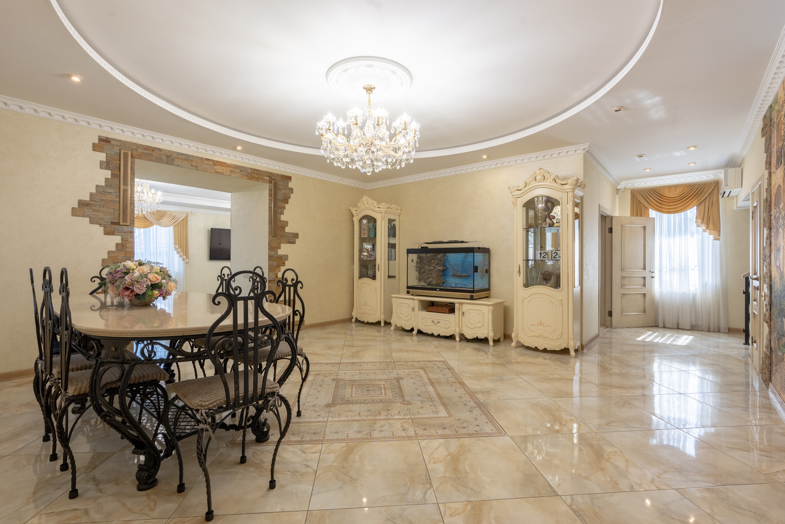 Интерьерная съемка коттеджа на продажу