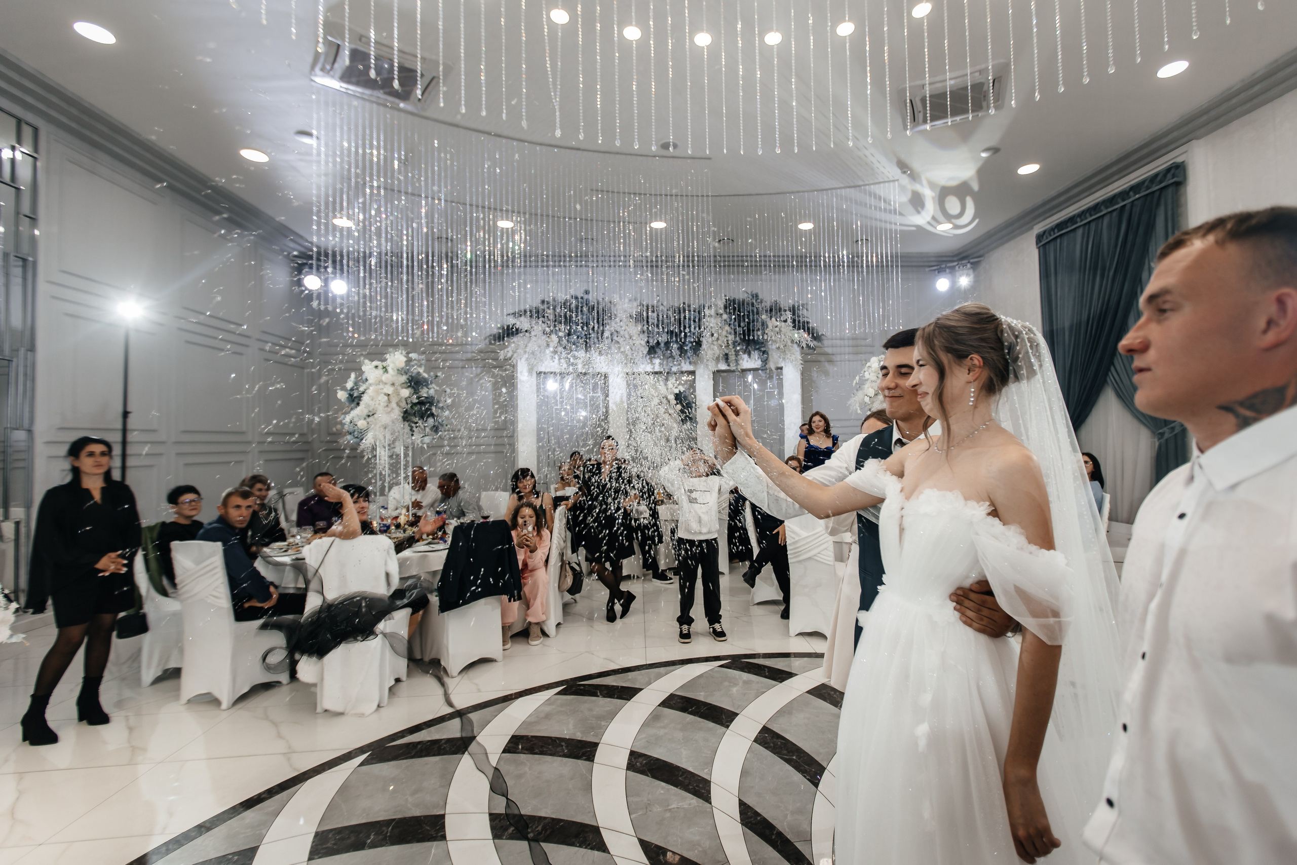 Анонс свадьбы Максима и Алены. Свадебный фотограф в Крыму и Севастополе Ольга Баскакова