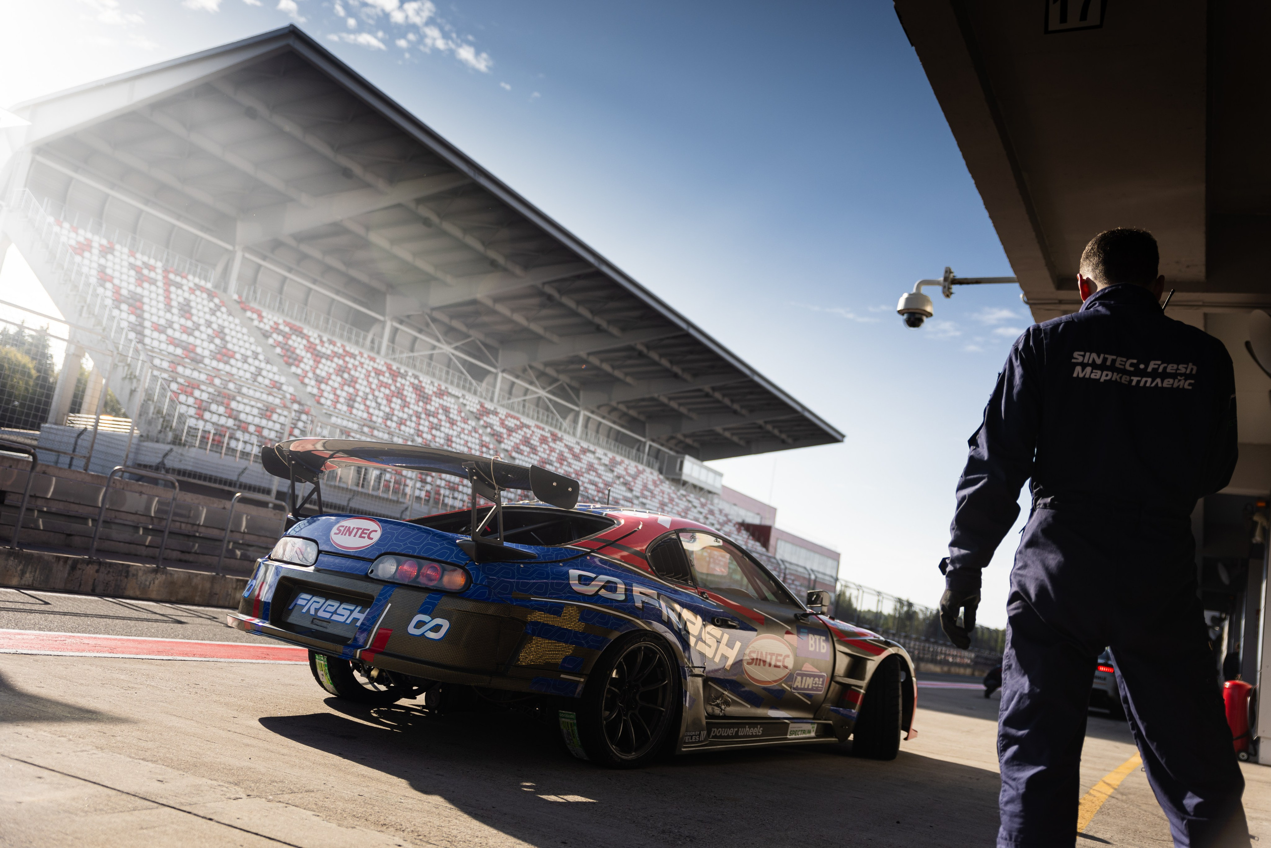 Спорт. Tony Mikhailov