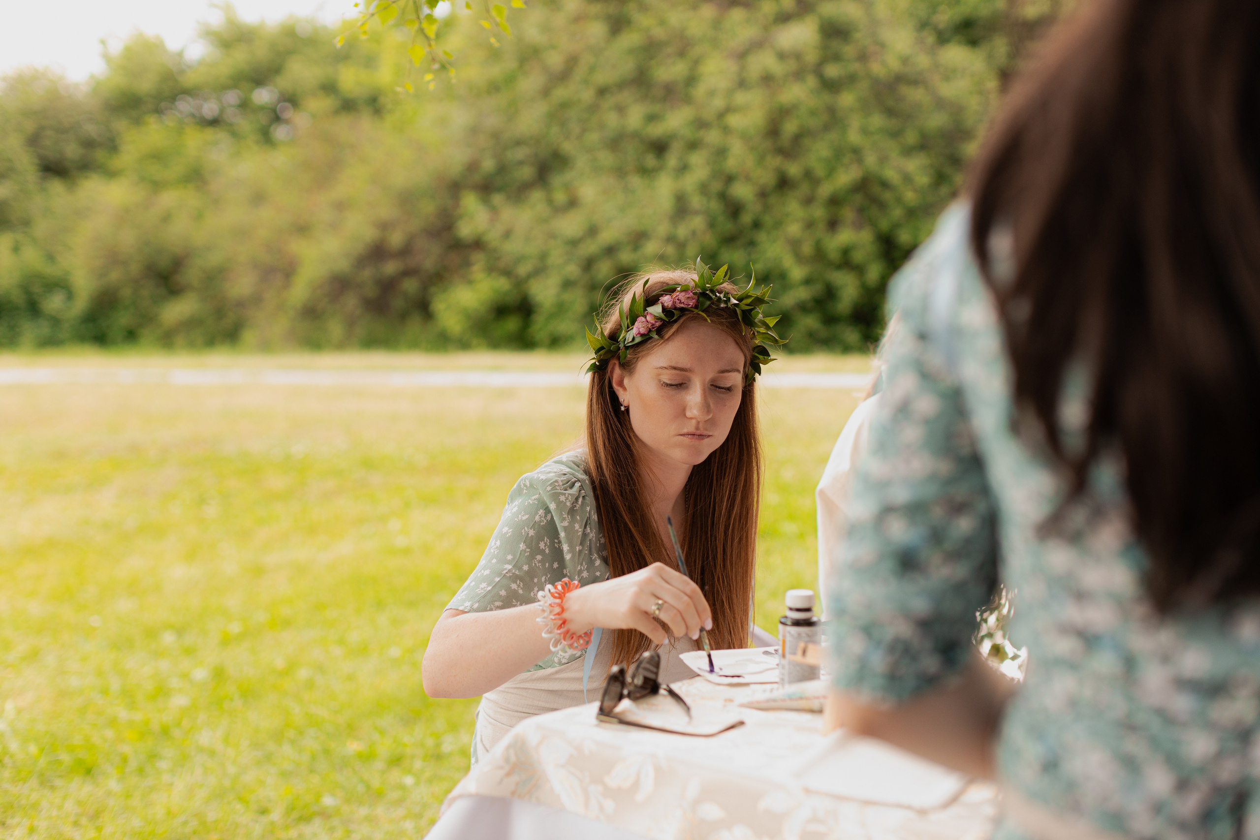 Мк Сирень на зеркале (девичник в парке). Анастасия Ракчеева Художник