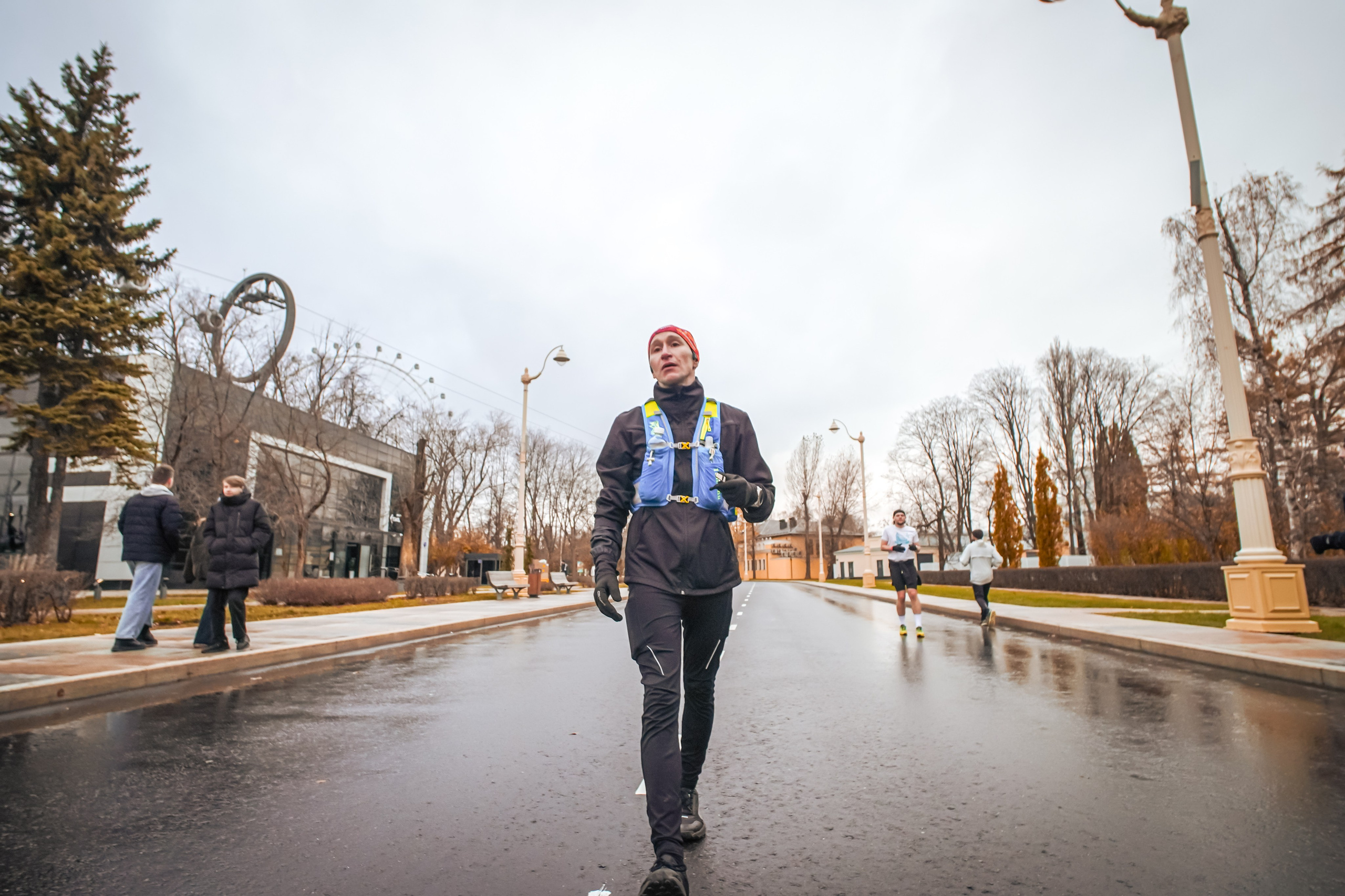 #марафонудома #яuzarun 2024 2-я петля, группа 6:30. Роман Капилюшов. Бег. Фото. Видео. г. Люберцы