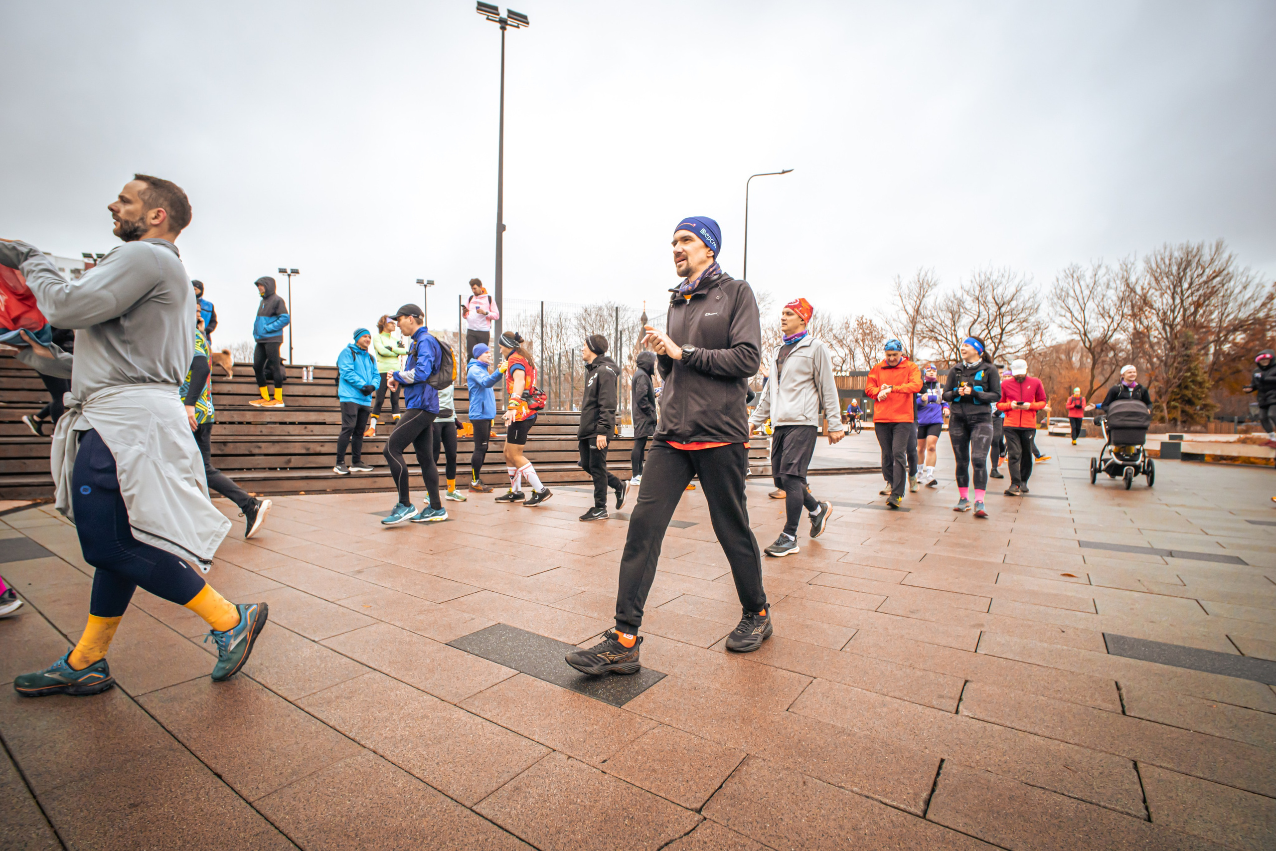 #марафонудома #яuzarun 2024 2-я петля, группа 6:30. Роман Капилюшов. Бег. Фото. Видео. г. Люберцы