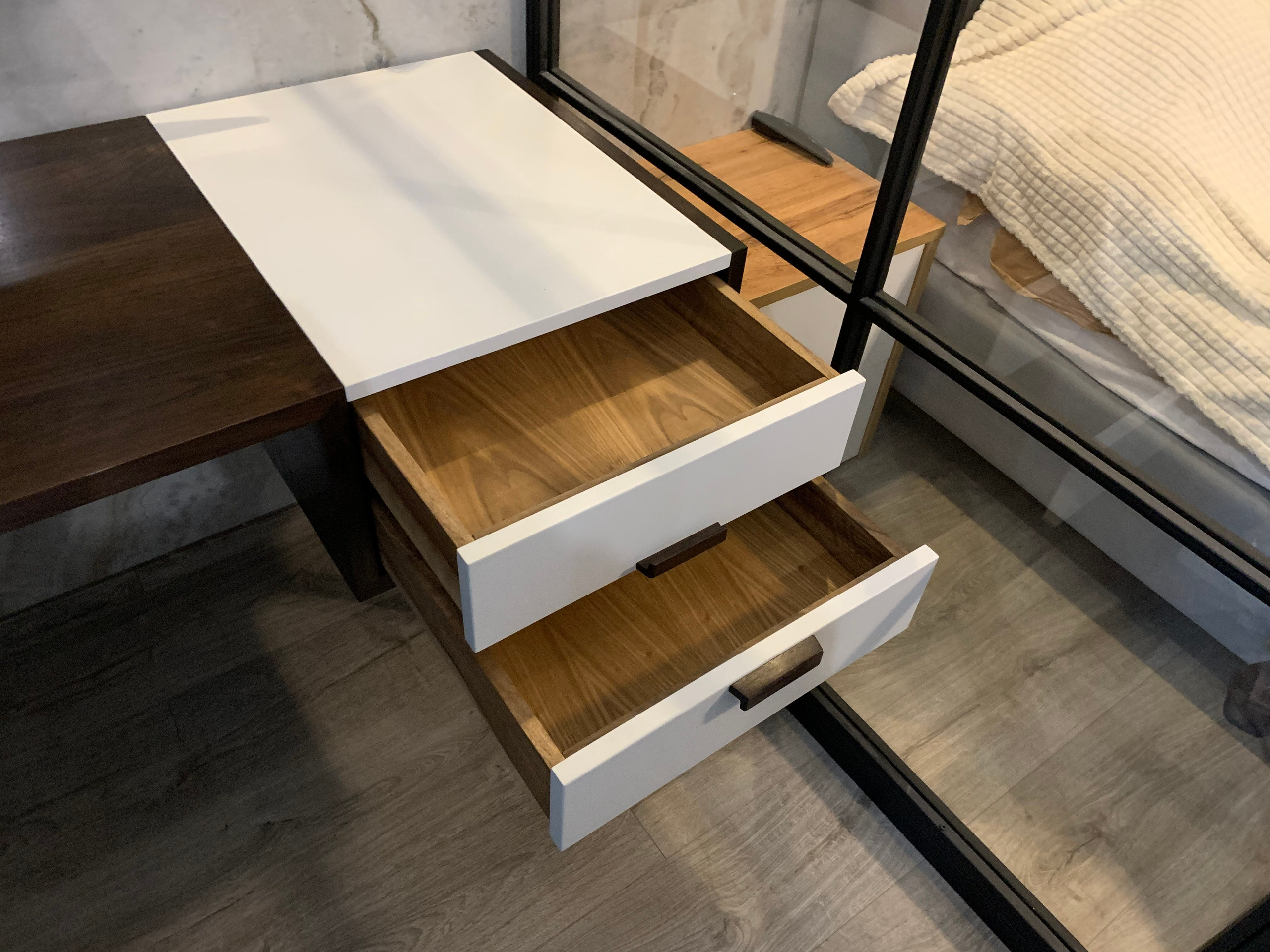 Письменный стол. Klauzevits Workshop