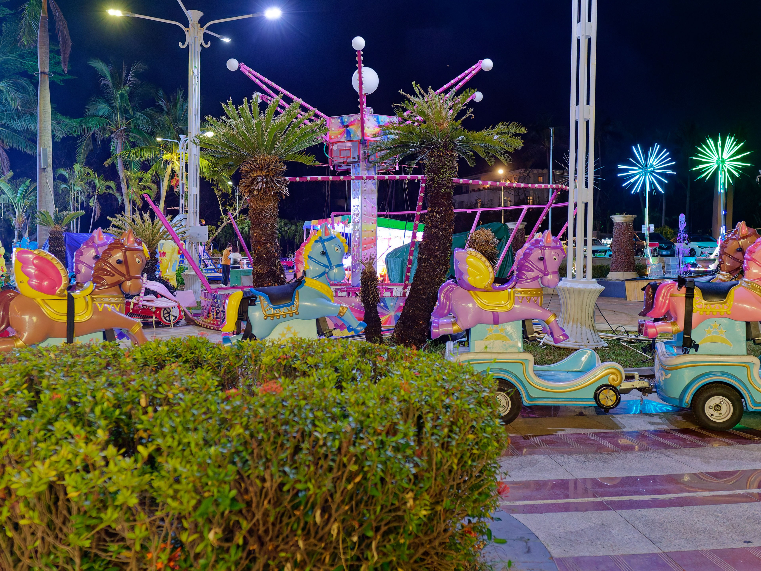 Хайнань 2026, улицы Ялунвань и Саньи. Фотопрогулки по Миру