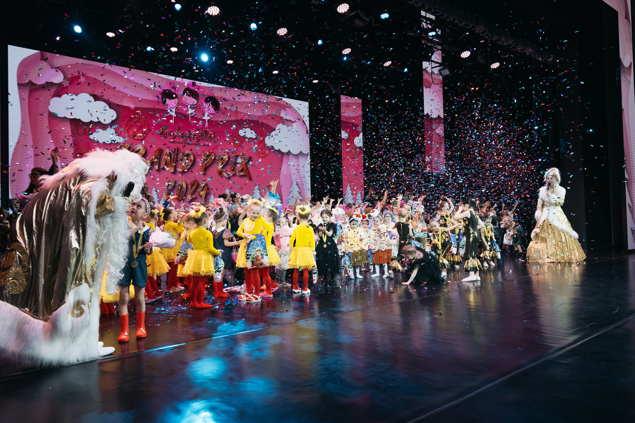 СурГУ 23.12.23. Репортажный и свадебный фотограф в Сургуте