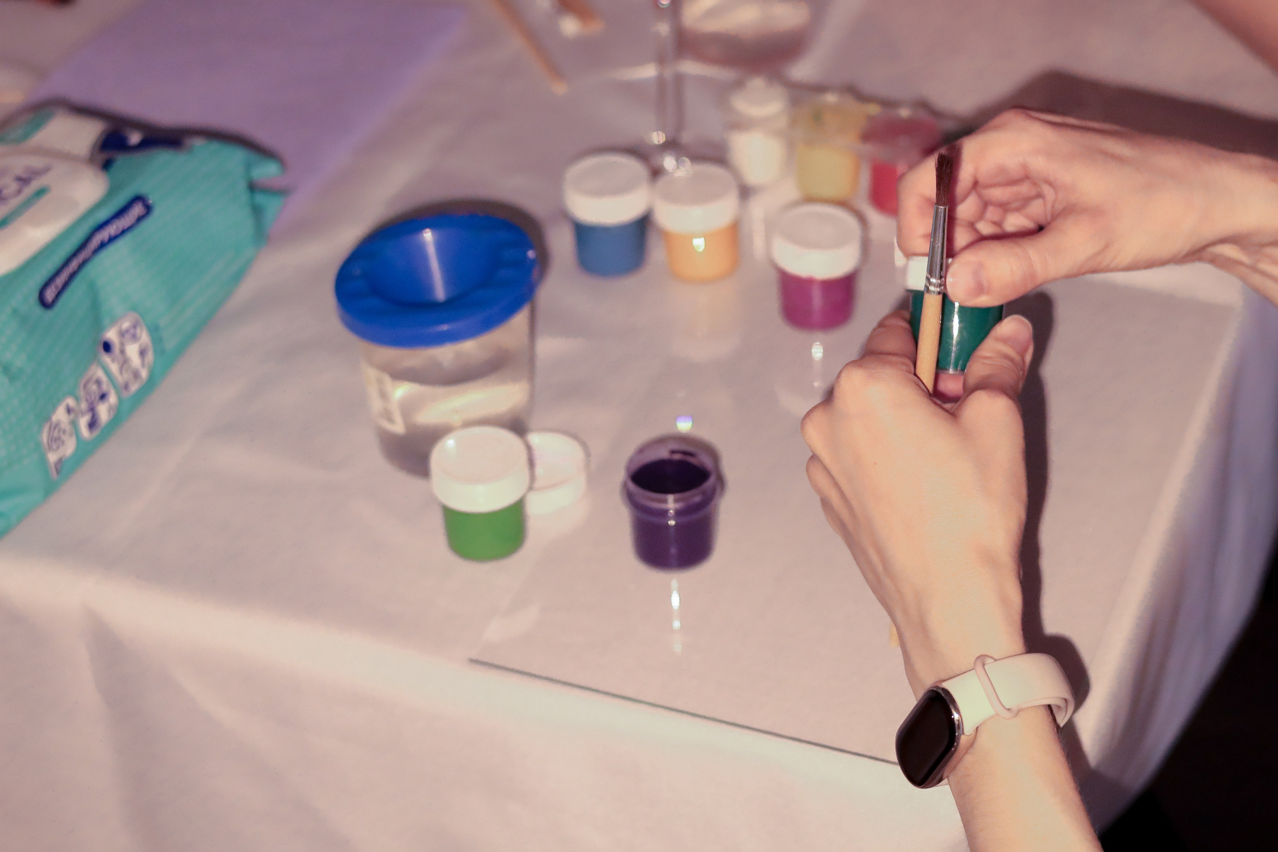 Арт-терапия + аэройога. Фотограф Надршина Лилия