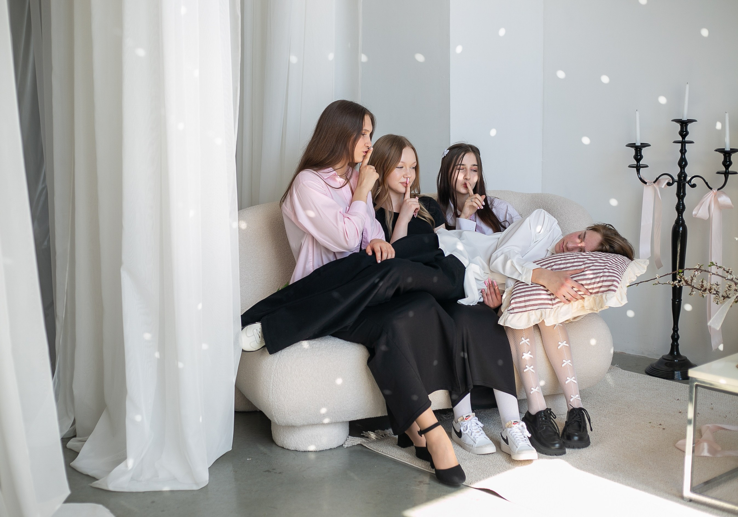 ФОТОСТУДИЯ Me & You. Выпускные альбомы Воронеж от Веры Соколовой