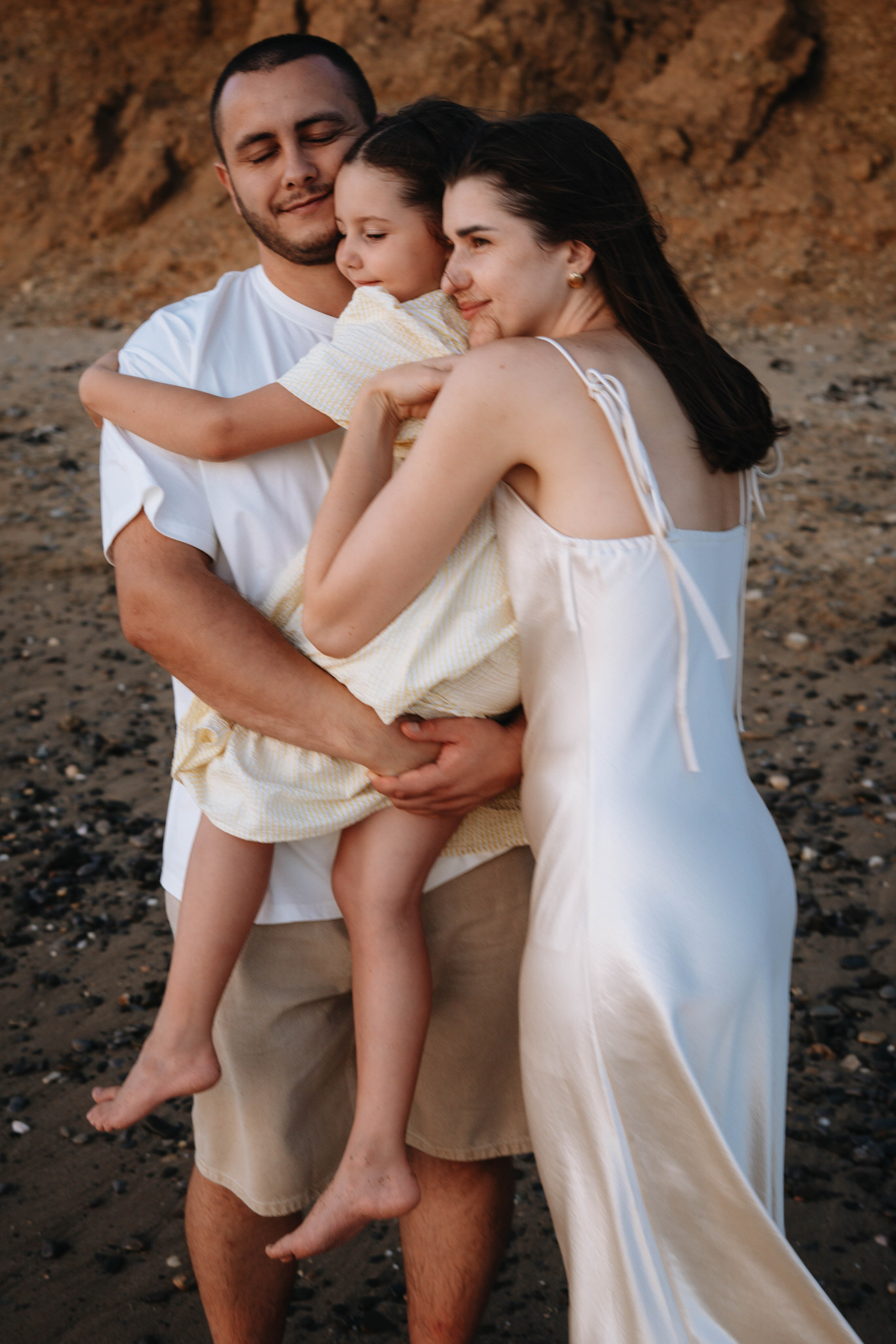 Love is. Семейный фотограф из Крыма Анастасия Кадырова