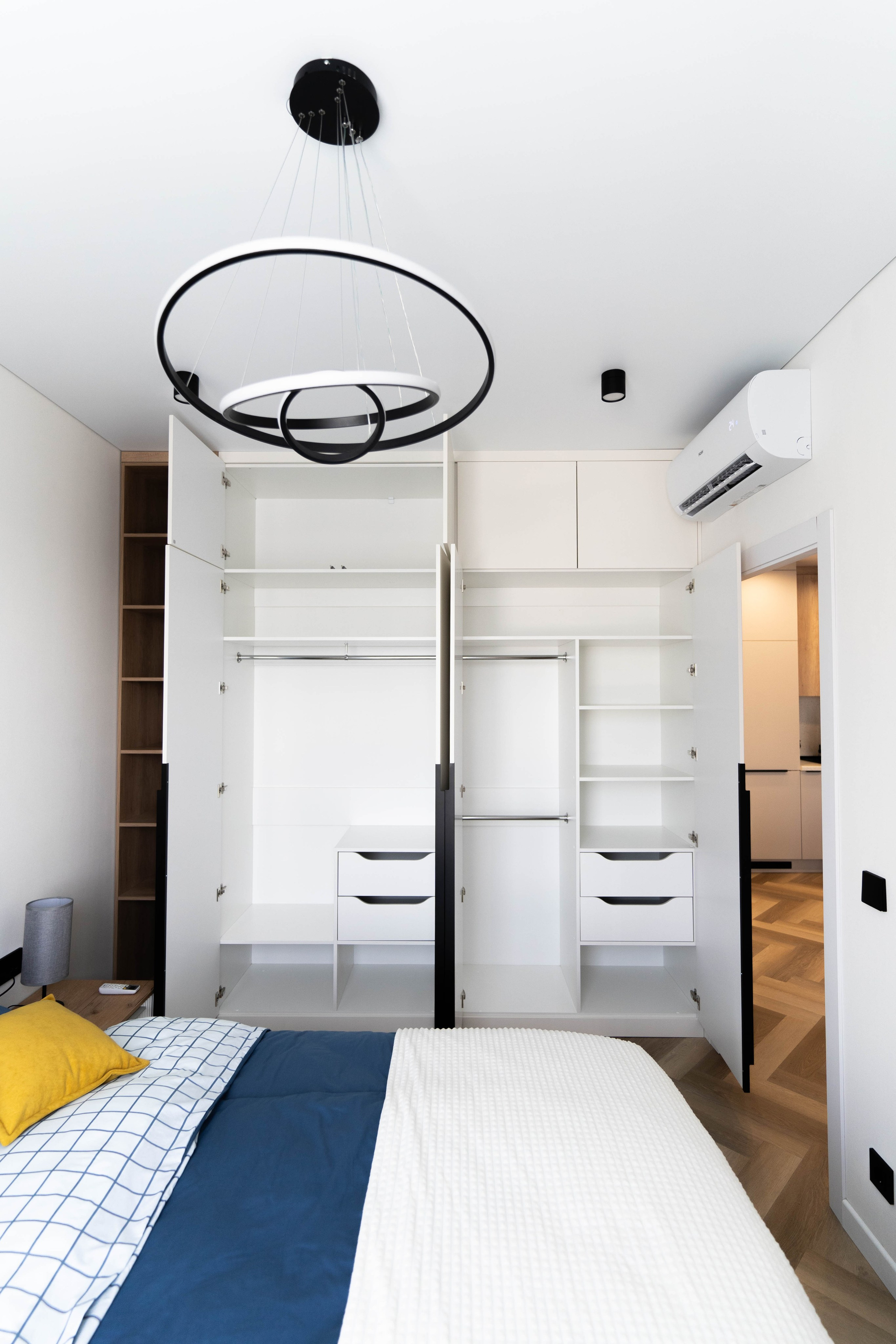 Kronstadt Boulevard. Rezyame