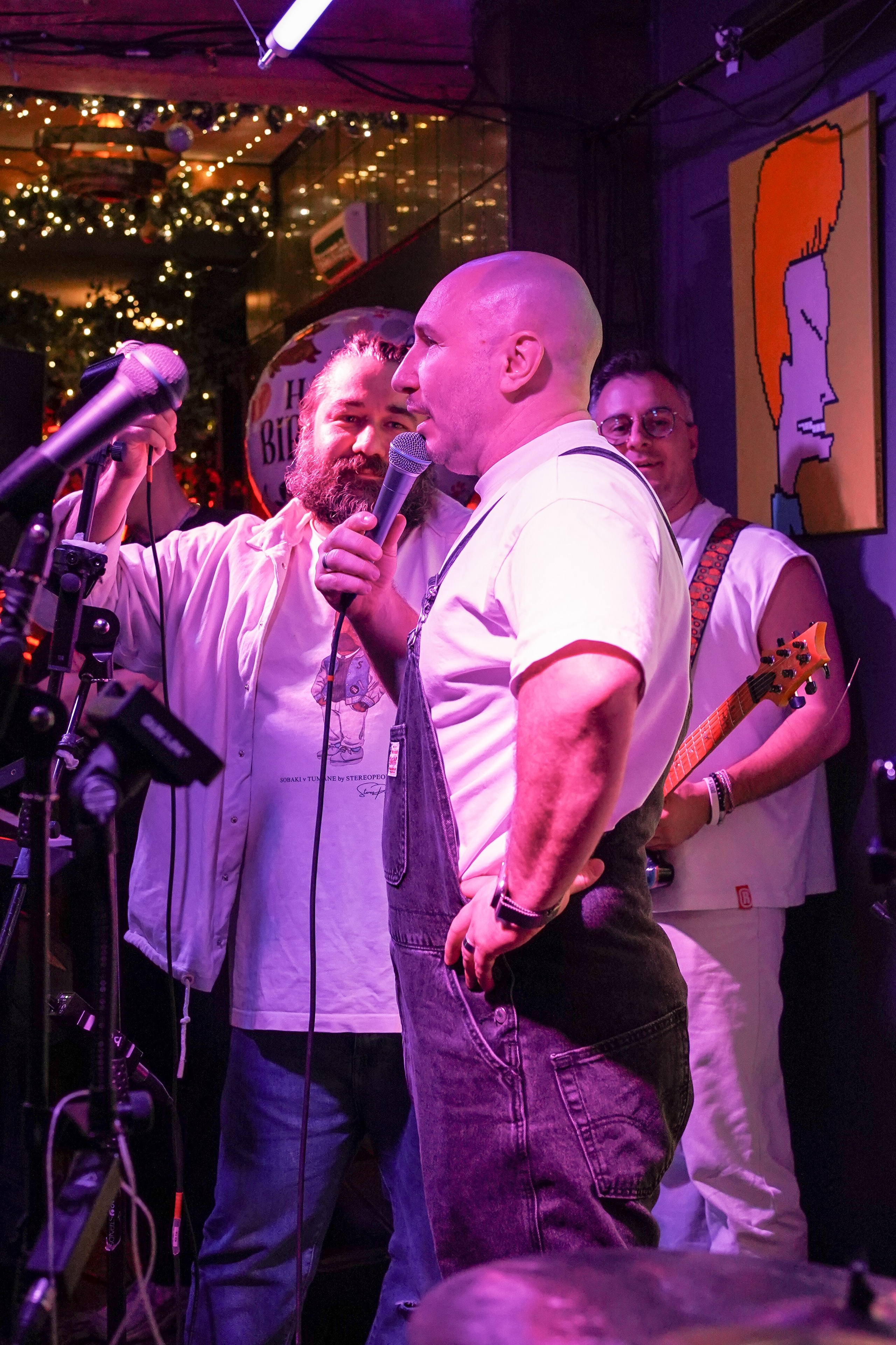 Бар Собаки в тумане. Фотограф