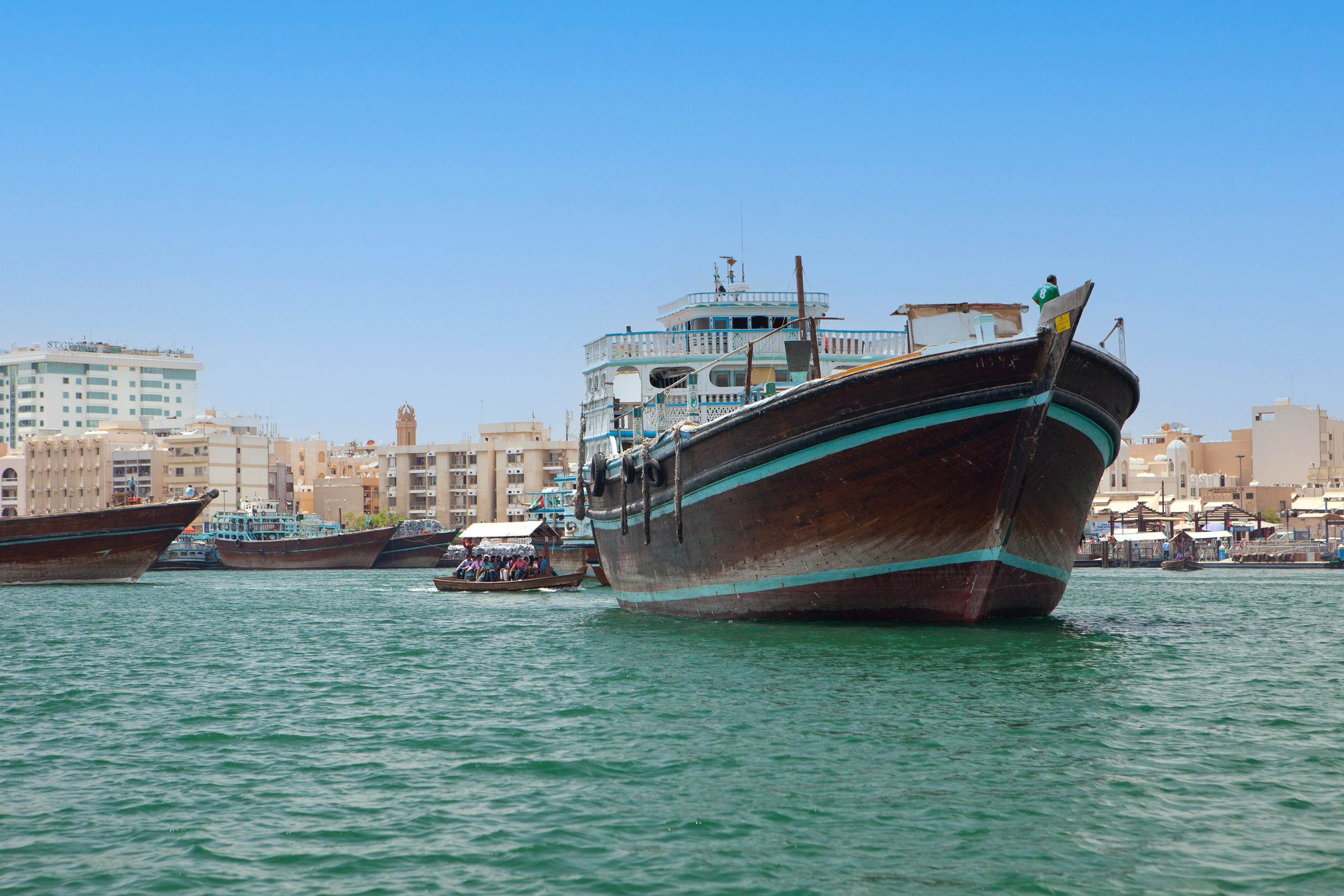 Дубай. Фотография, ретушь, сканирование, восстановление старых фото, интерьерная съёмка, студия. Данилов Александр, Москва