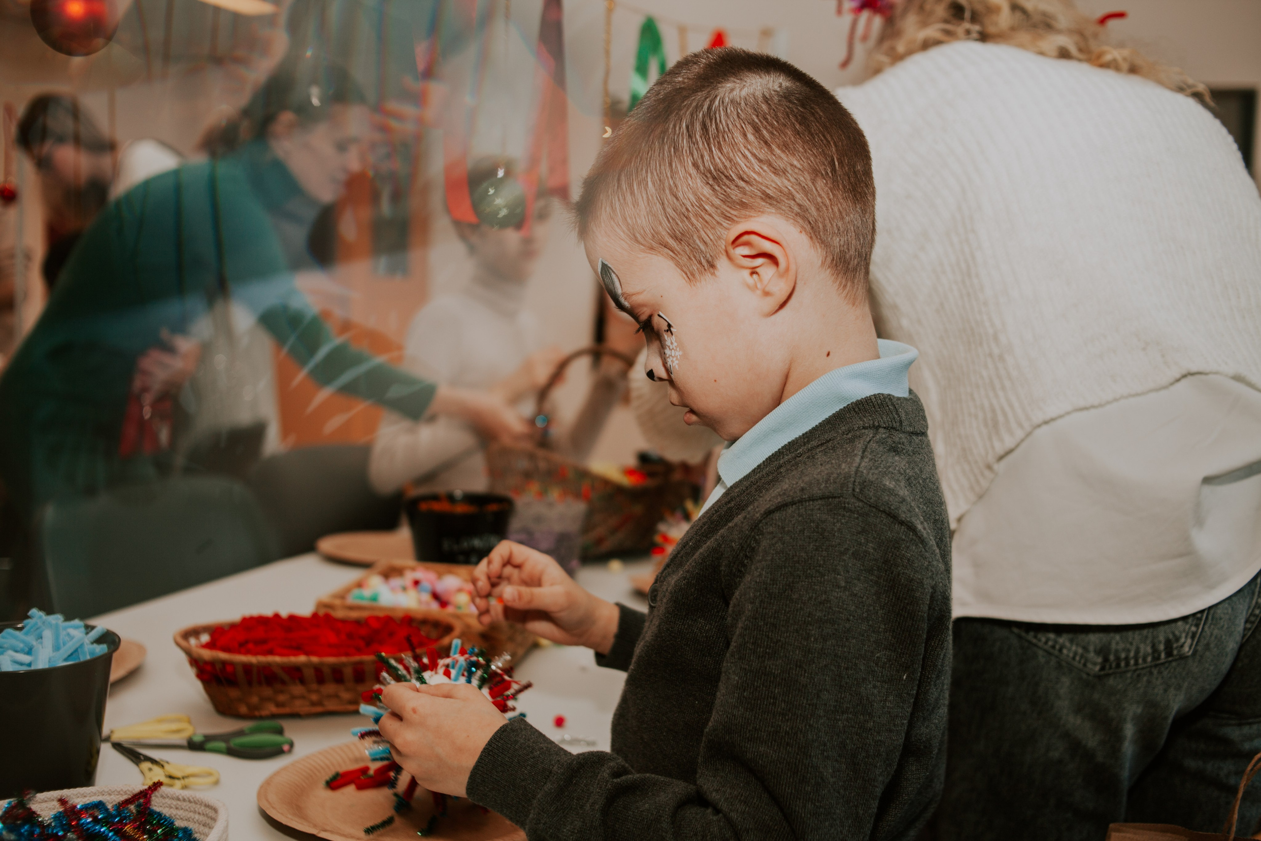 Мастер-класс от Мастерской Наташи Ой на фестивале для детей с ОВЗ «Шире круг». Семейный фотограф во Всеволожске и Санкт-Петербурге Юлия Капустина