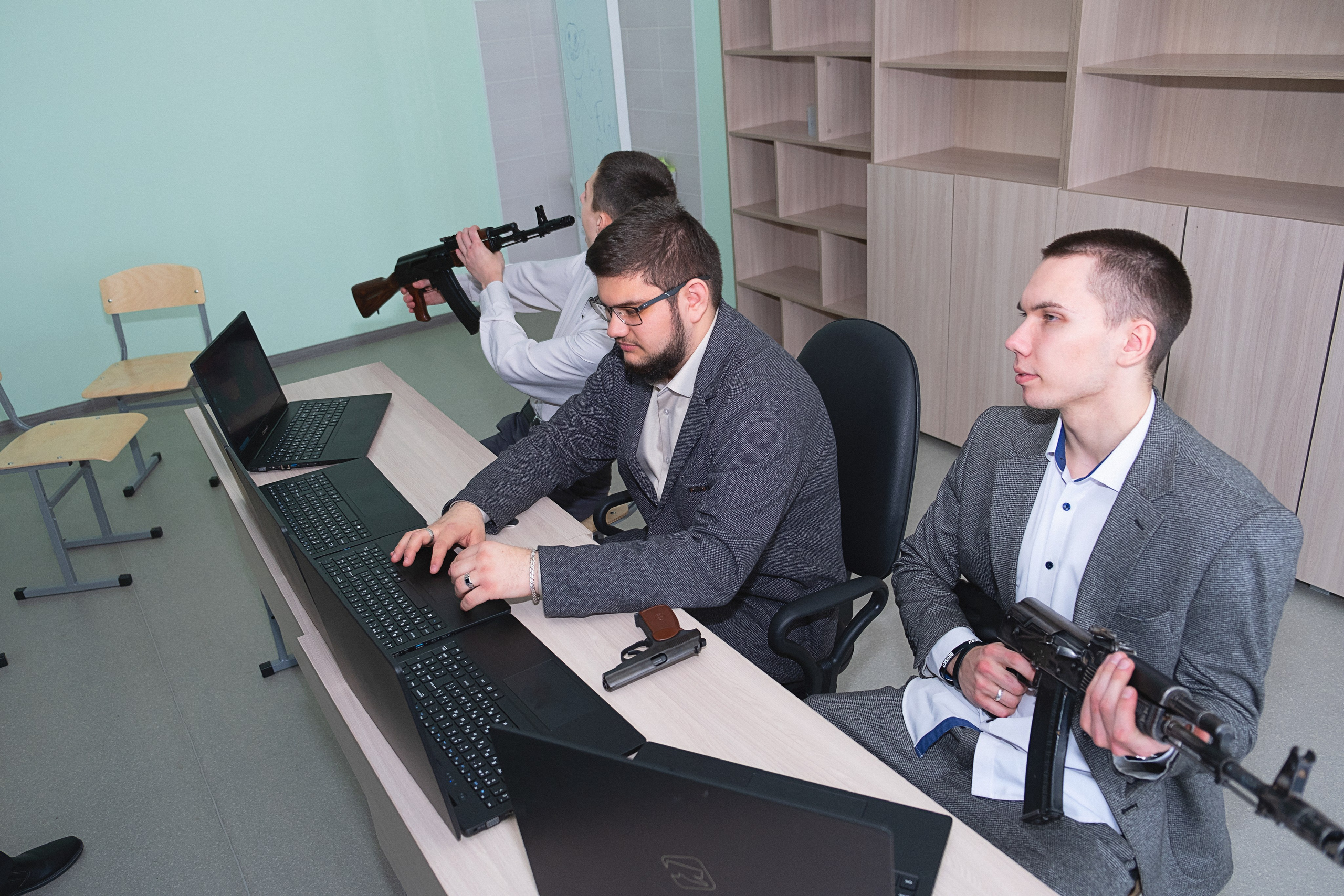 Выпускной альбом 2024. Фотограф и видеограф в Омск/Москва Сащенко Лера