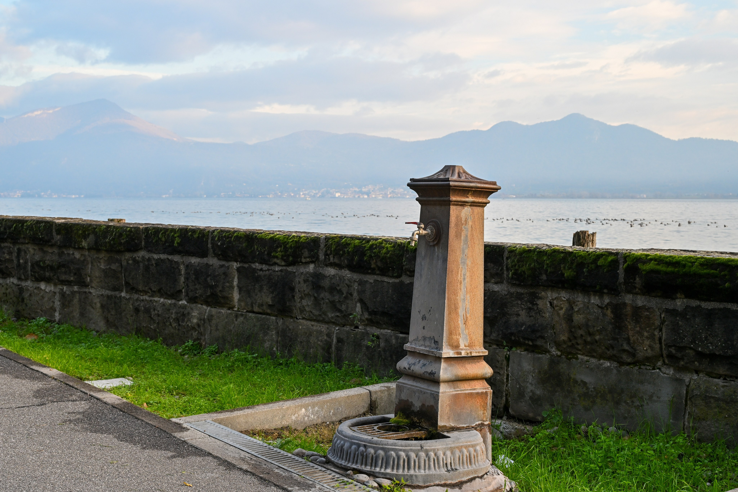 Lago d'iseo and hotel. Фотограф Минск