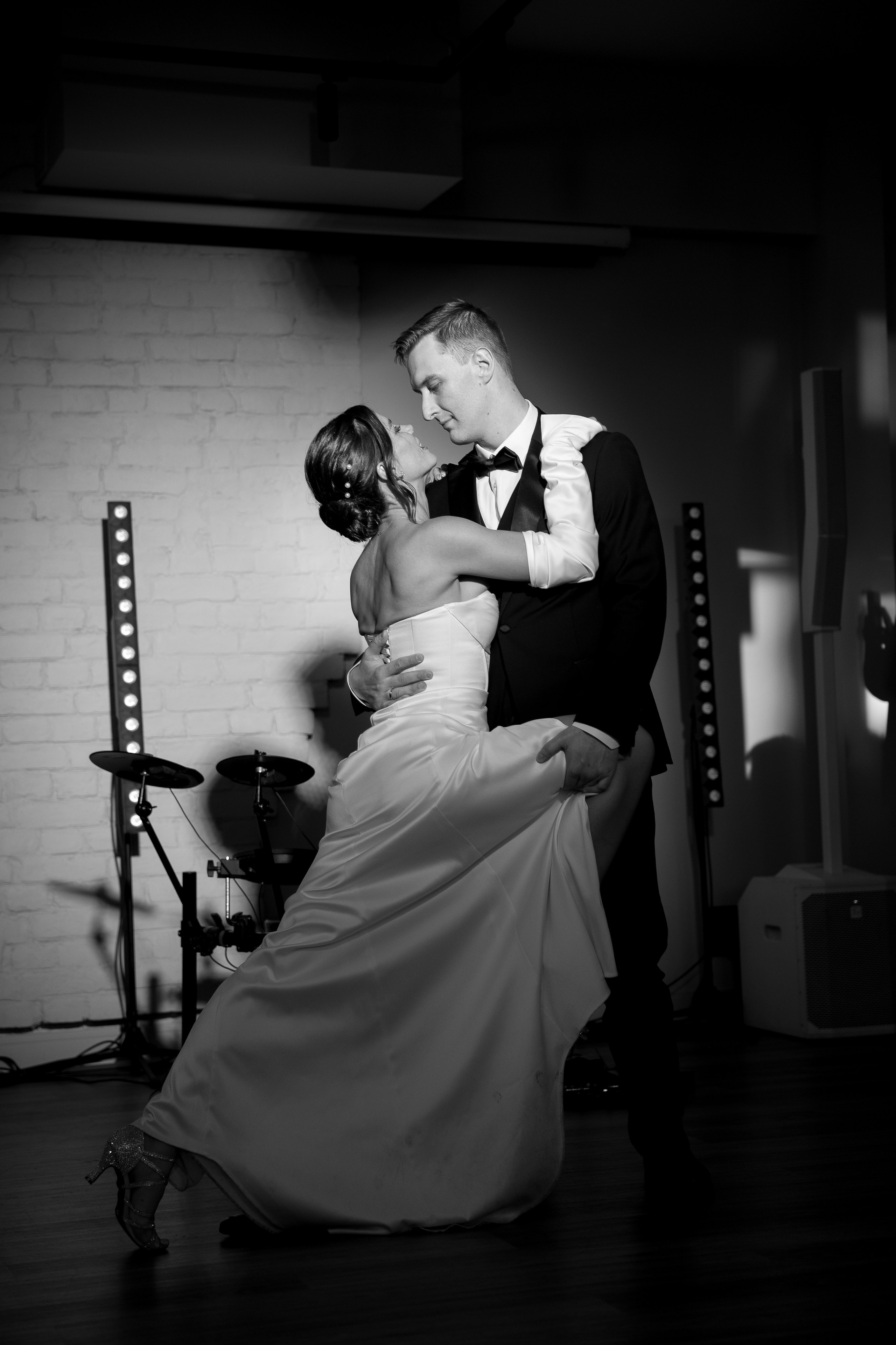 Влюбиться можно в красоту, но полюбить — лишь можно душу. Maya Alieva Wedding Photographer in St.Petersburg