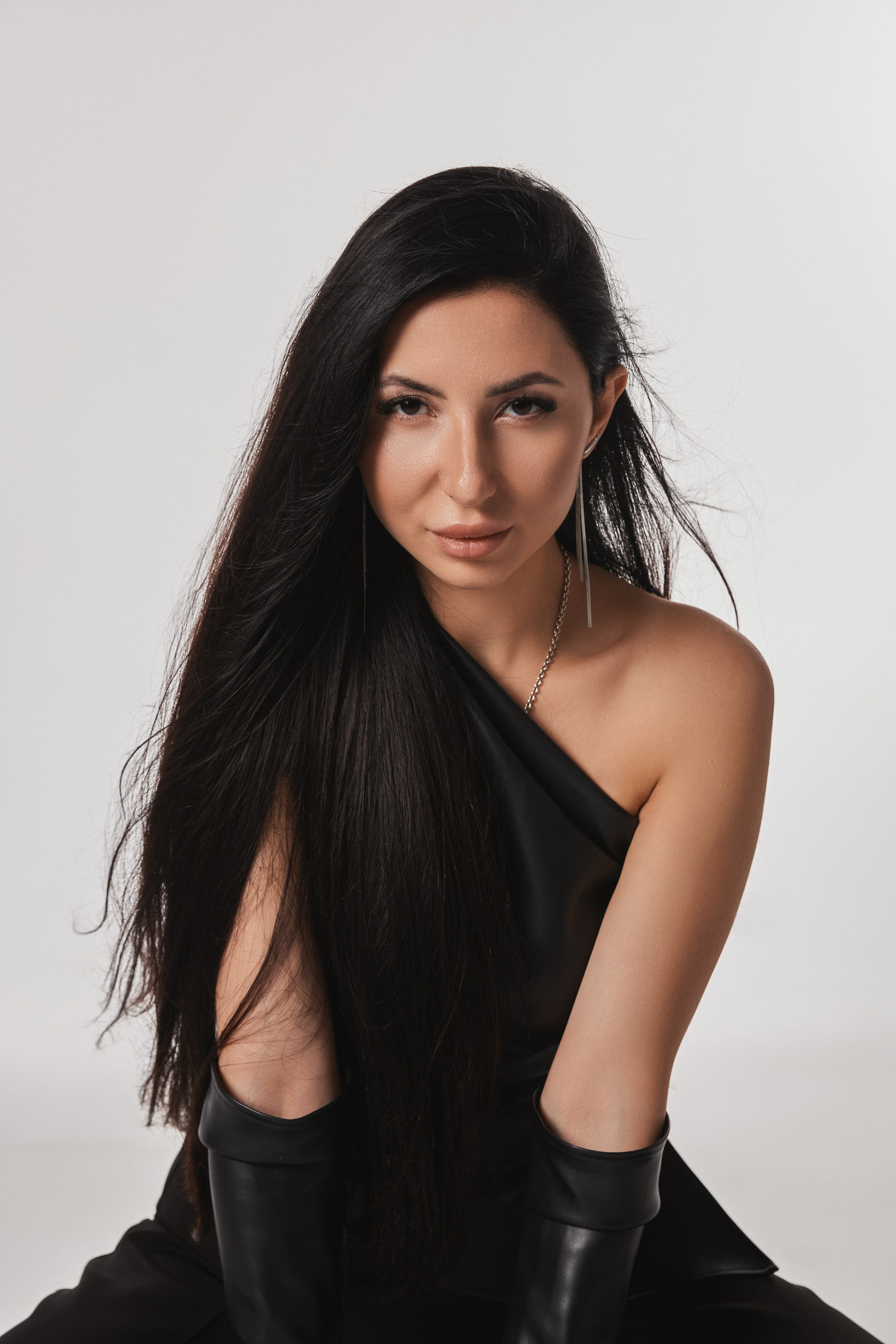 Dina. Главная