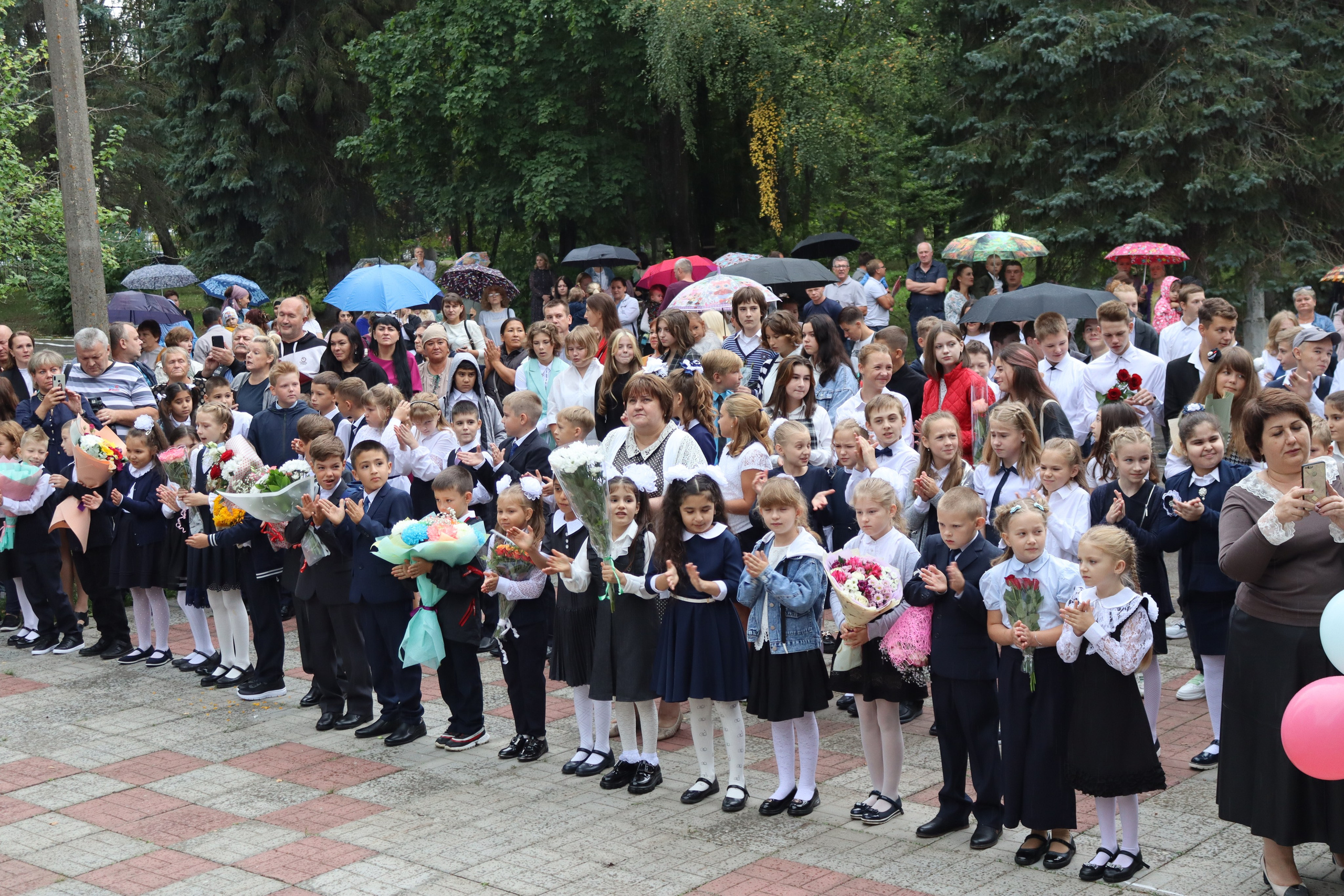 Детские мероприятия. RedGeek - блогер и стручњак за образовање и ИТ Кирил Ситнов