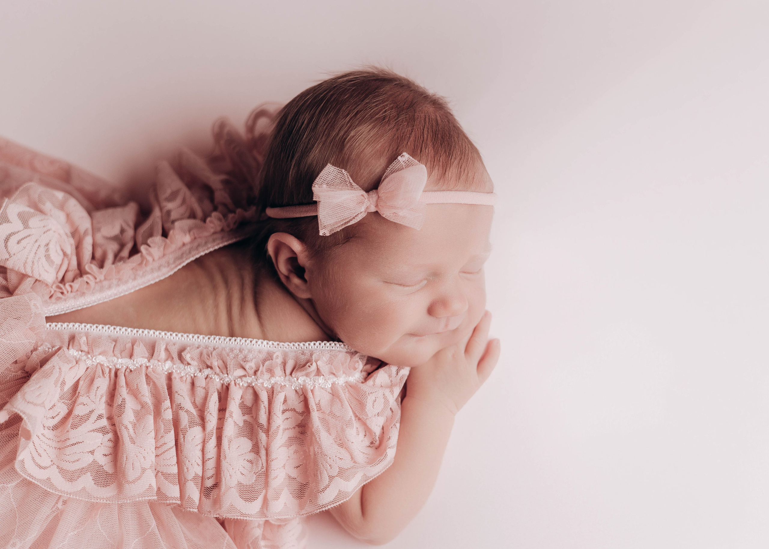 НОВОРОЖДЕННЫЕ МАЛЫШИ. Фотосессия новорожденных в Москве и Московской области