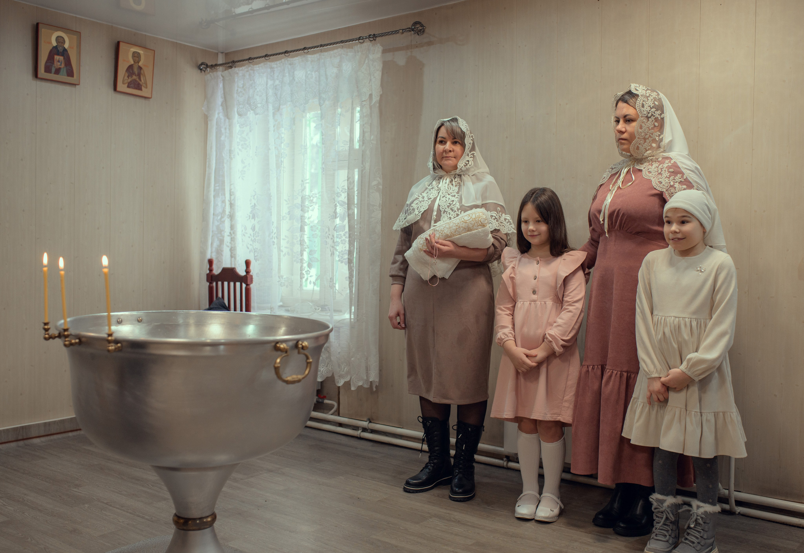 Крещение Розы в Покровском кафедральном соборе. Фотографы крещения/венчания  Красноярск Татьяна и Вячеслав Переваловы