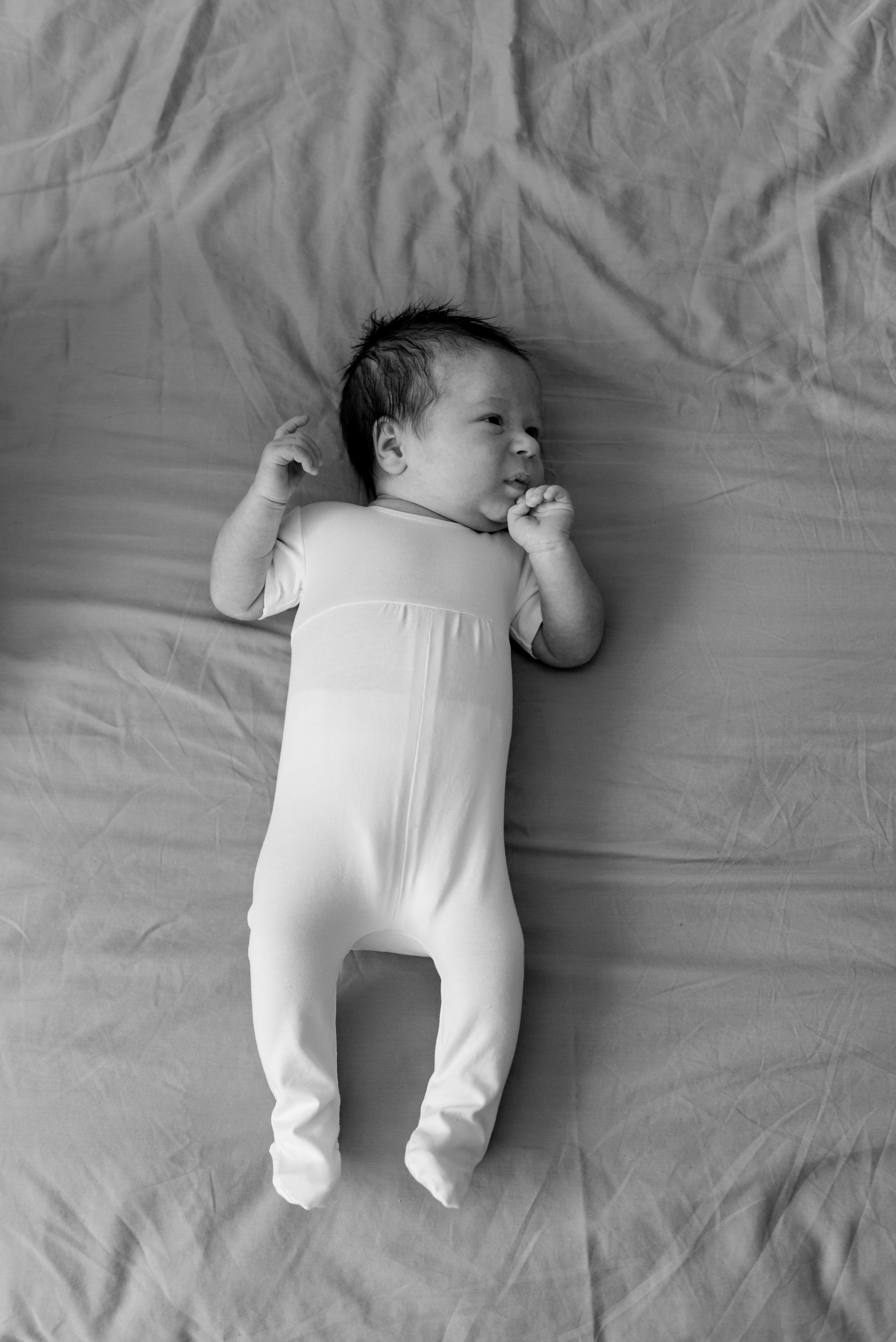 Гриша 16 дней. Детский фотограф в Долгопрудном и Москве