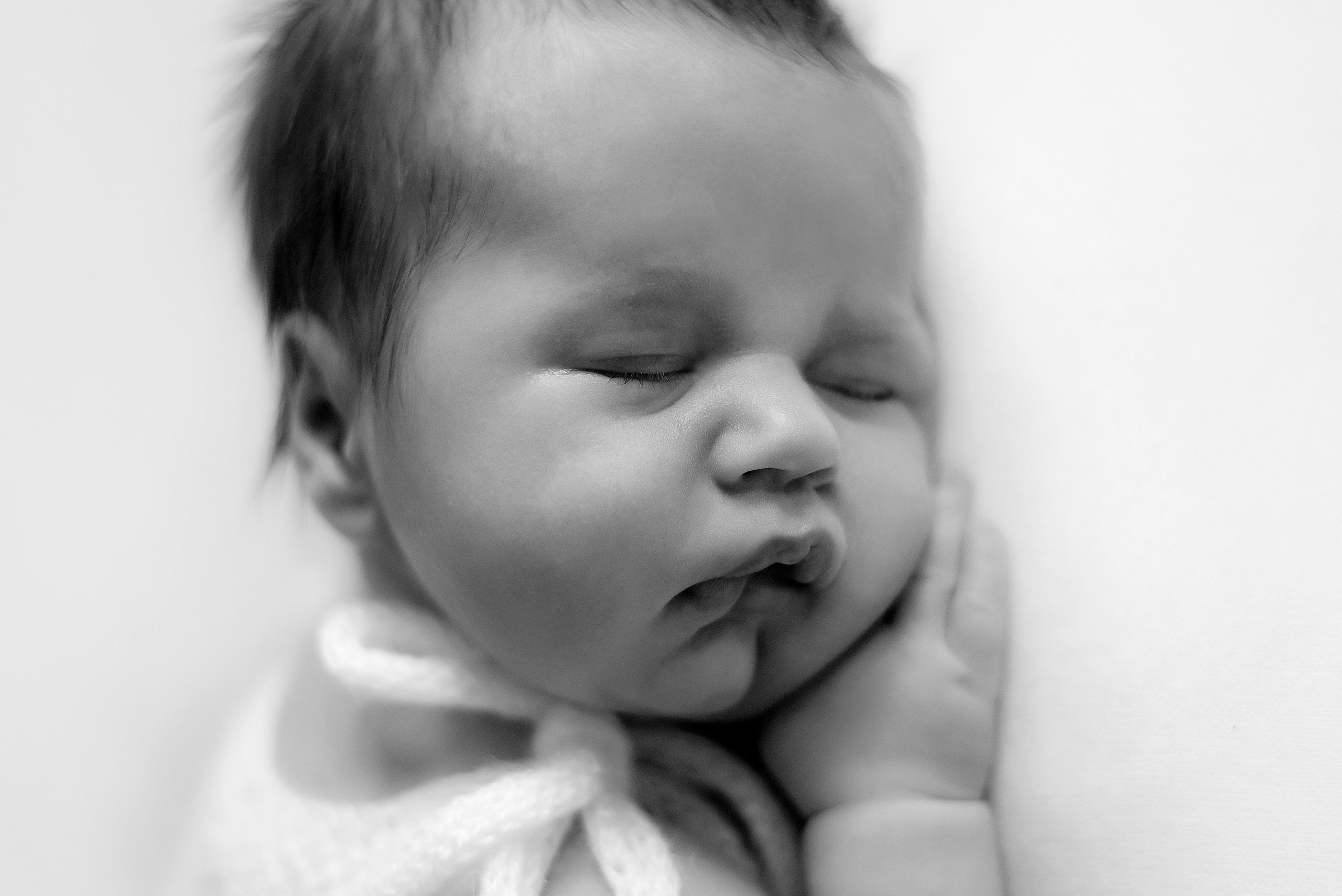 Гриша 16 дней. Детский фотограф в Долгопрудном и Москве