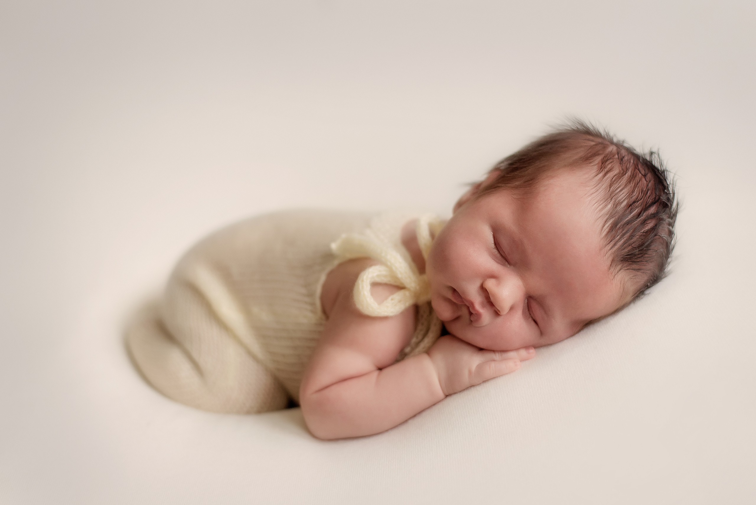 Гриша 16 дней. Детский фотограф в Долгопрудном и Москве