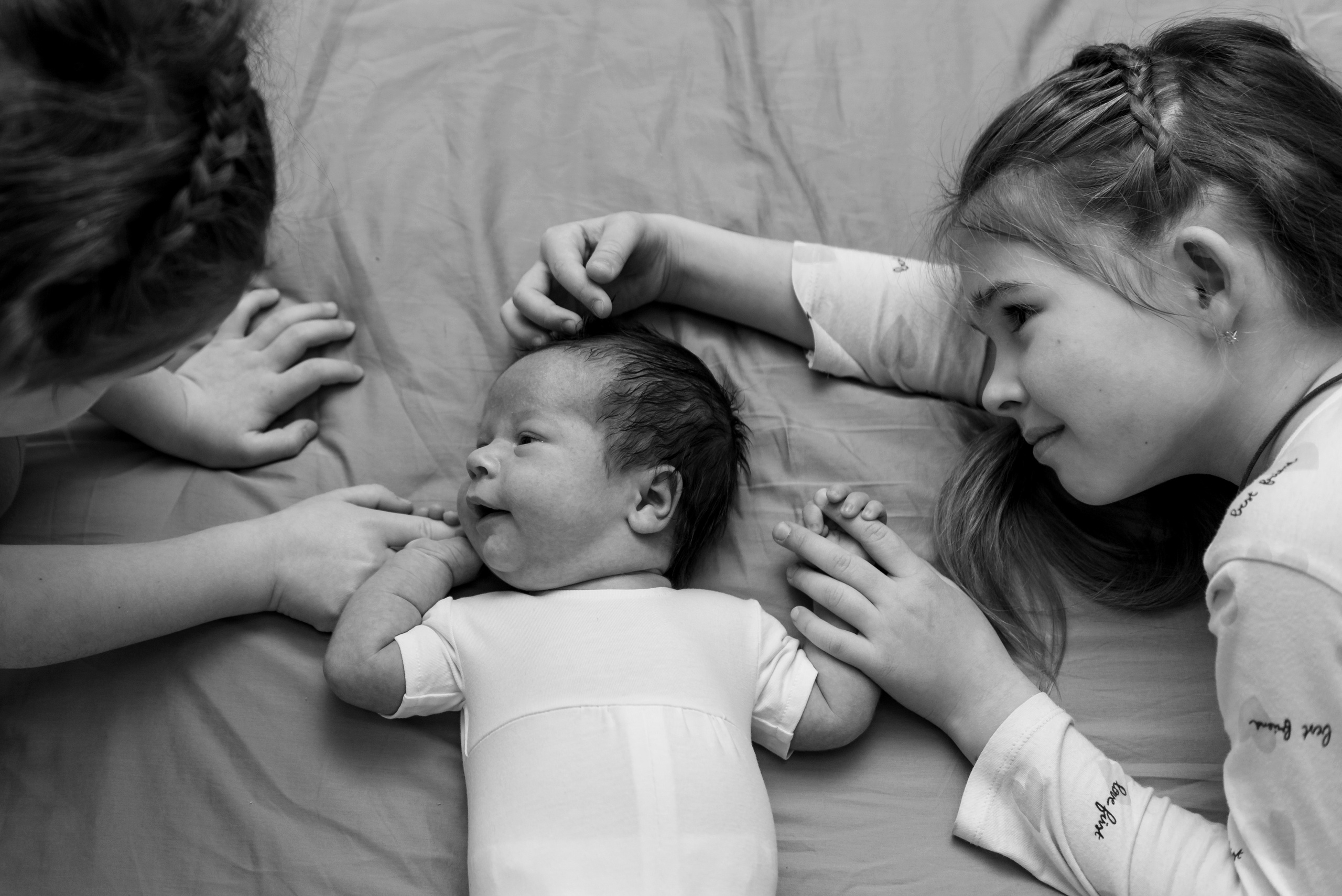 Гриша 16 дней. Детский фотограф в Долгопрудном и Москве