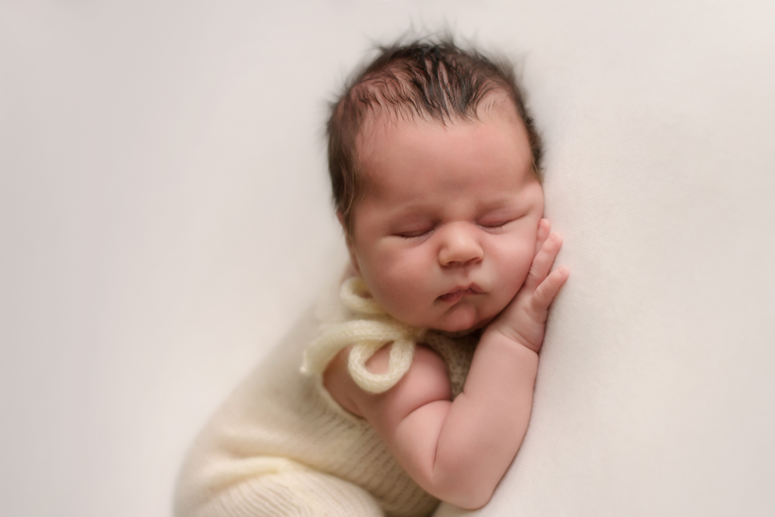 Гриша 16 дней. Детский фотограф в Долгопрудном и Москве