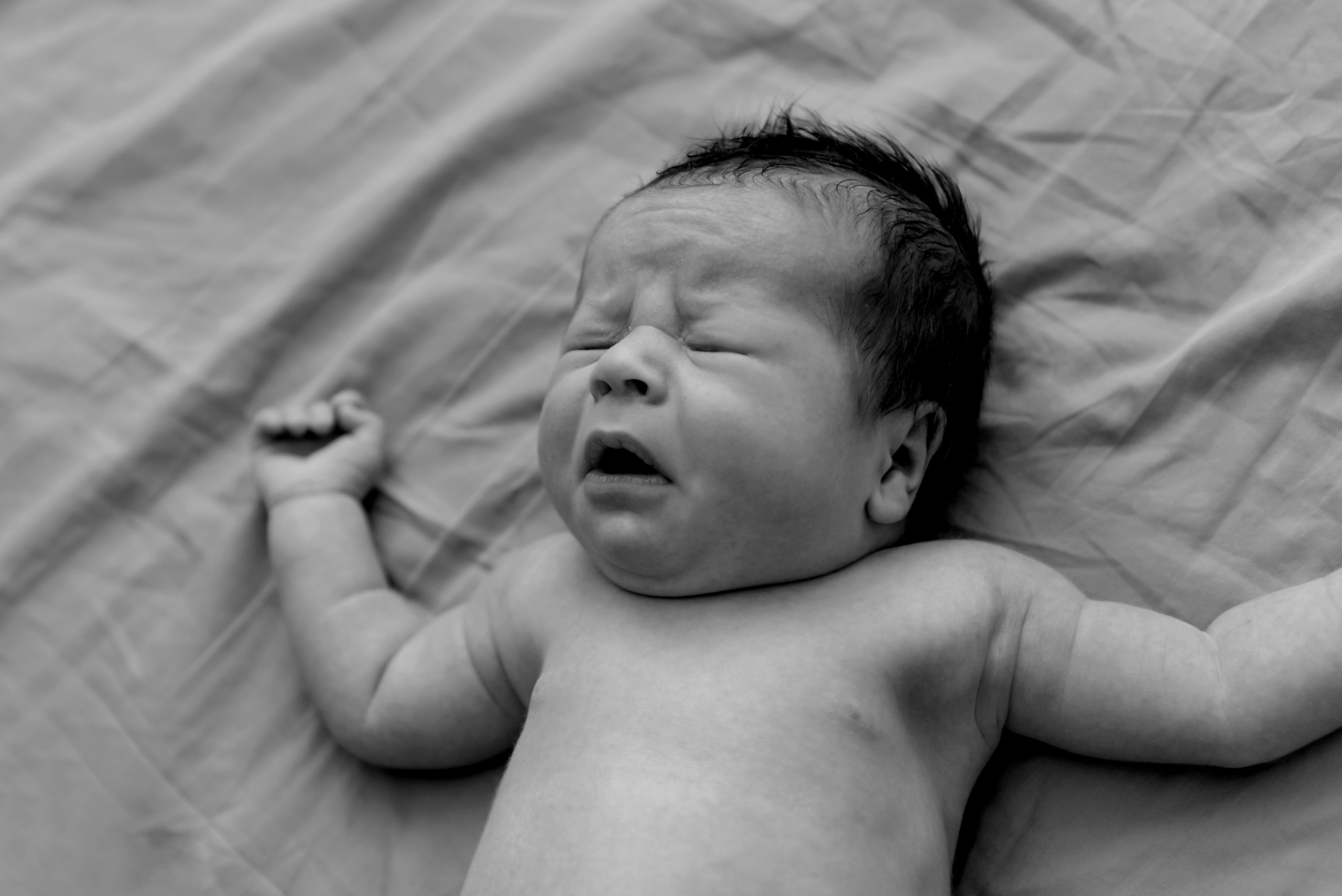 Гриша 16 дней. Детский фотограф в Долгопрудном и Москве