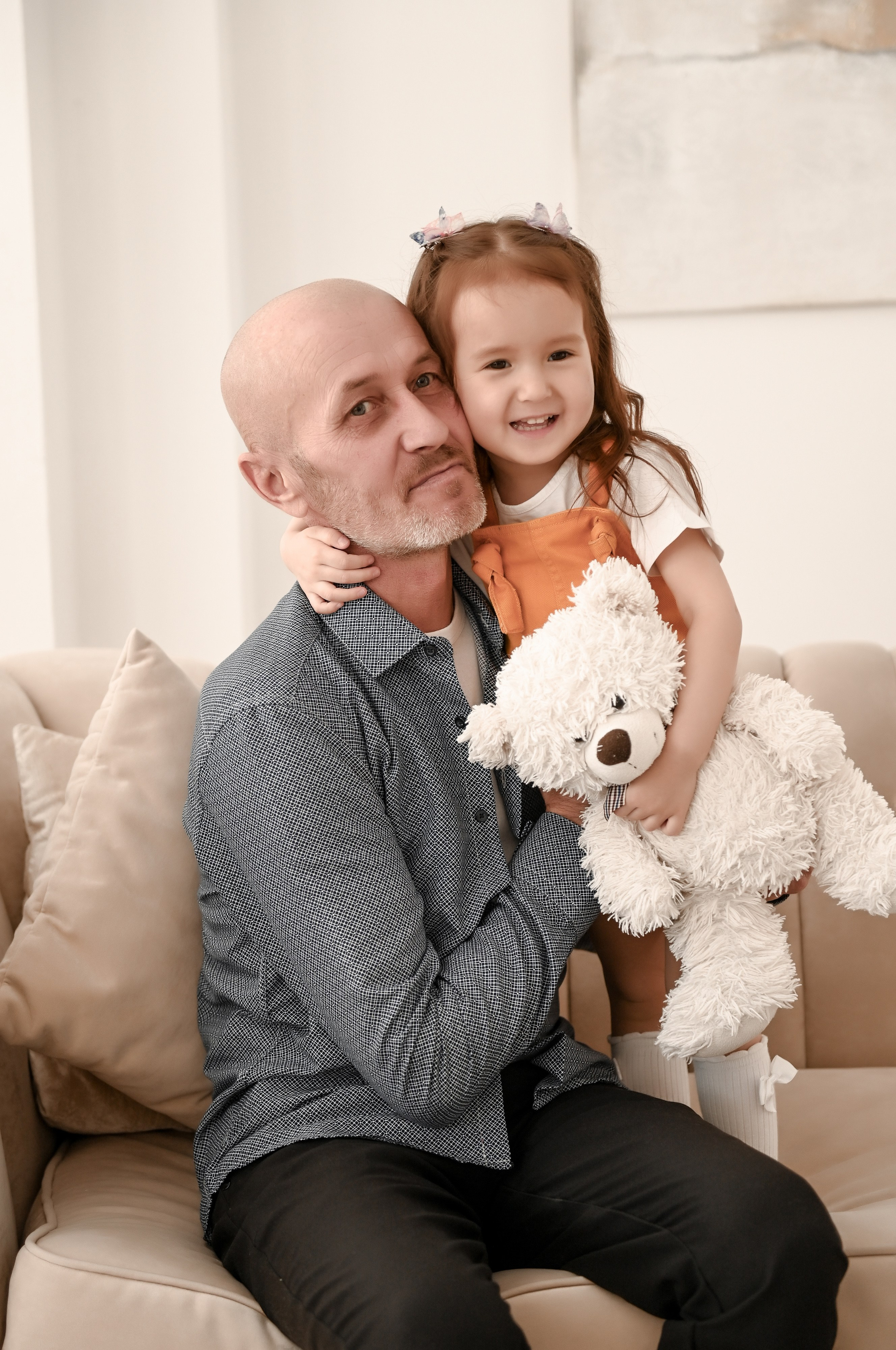 Семейная студийная  фотосессия 2. Свадебный, семейный, детский, контент фотограф в Омске Максим Ильин