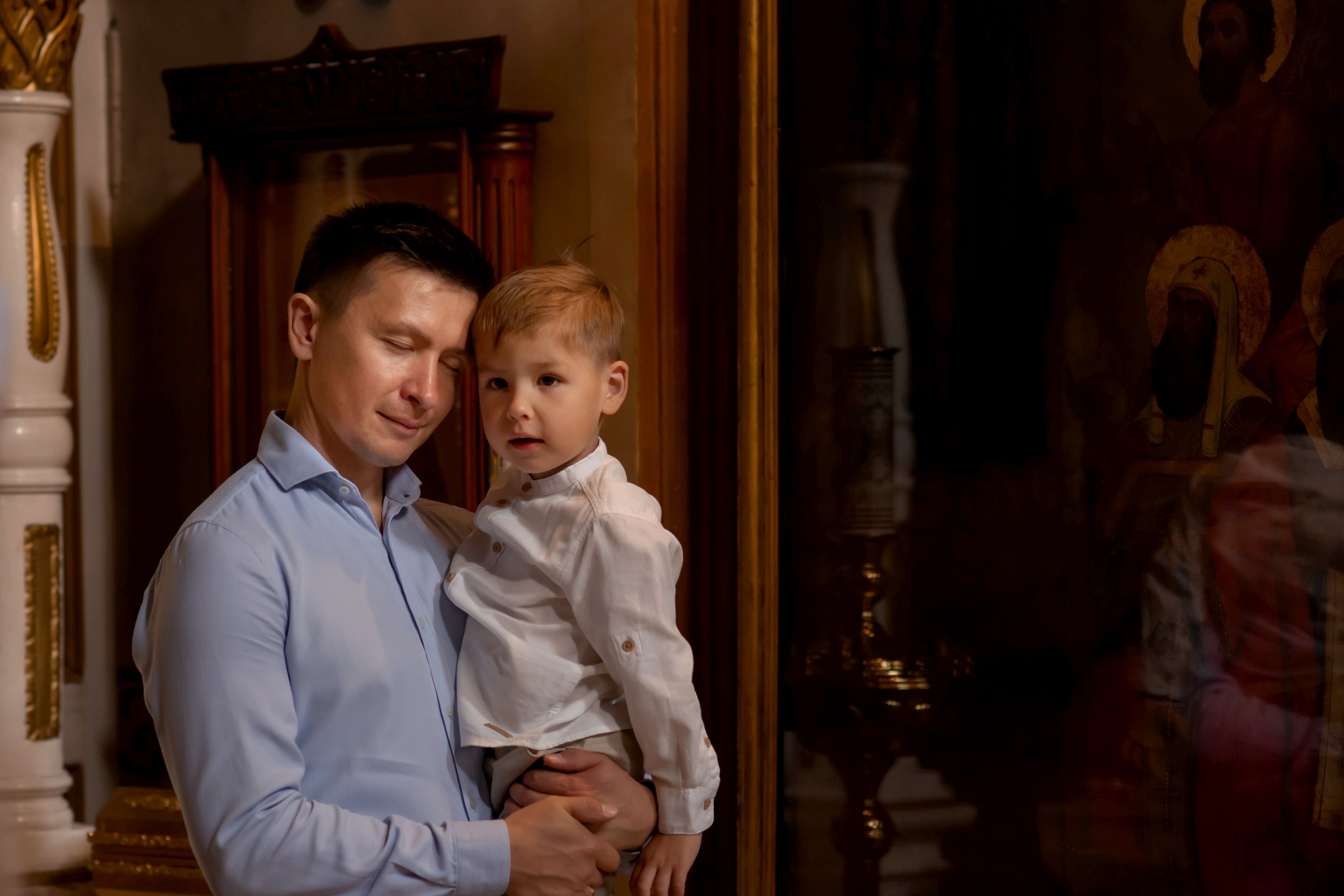 Фото в храме Петра и Павла. Семейный, детский и церковный фотограф в Воронеже Валентина Борзикова