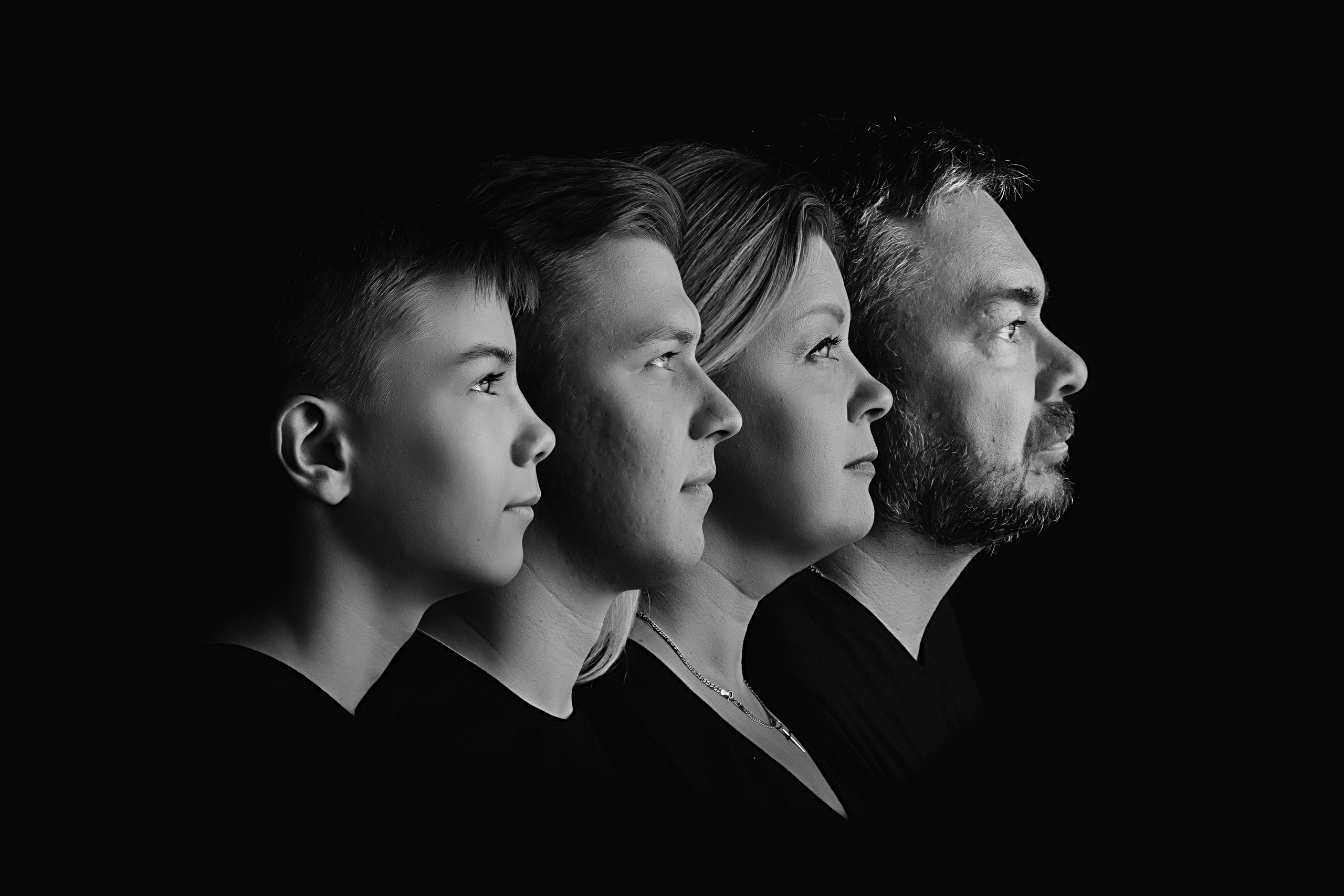 Профили. Семейный фотограф Тюмень, фотограф на роды Салмина Мария